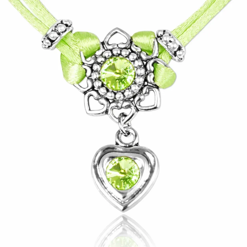 trachtenland-luisia-halskette-chiara-herzbl-te-mit-swarovski-kristallen-apfelgr- image 1