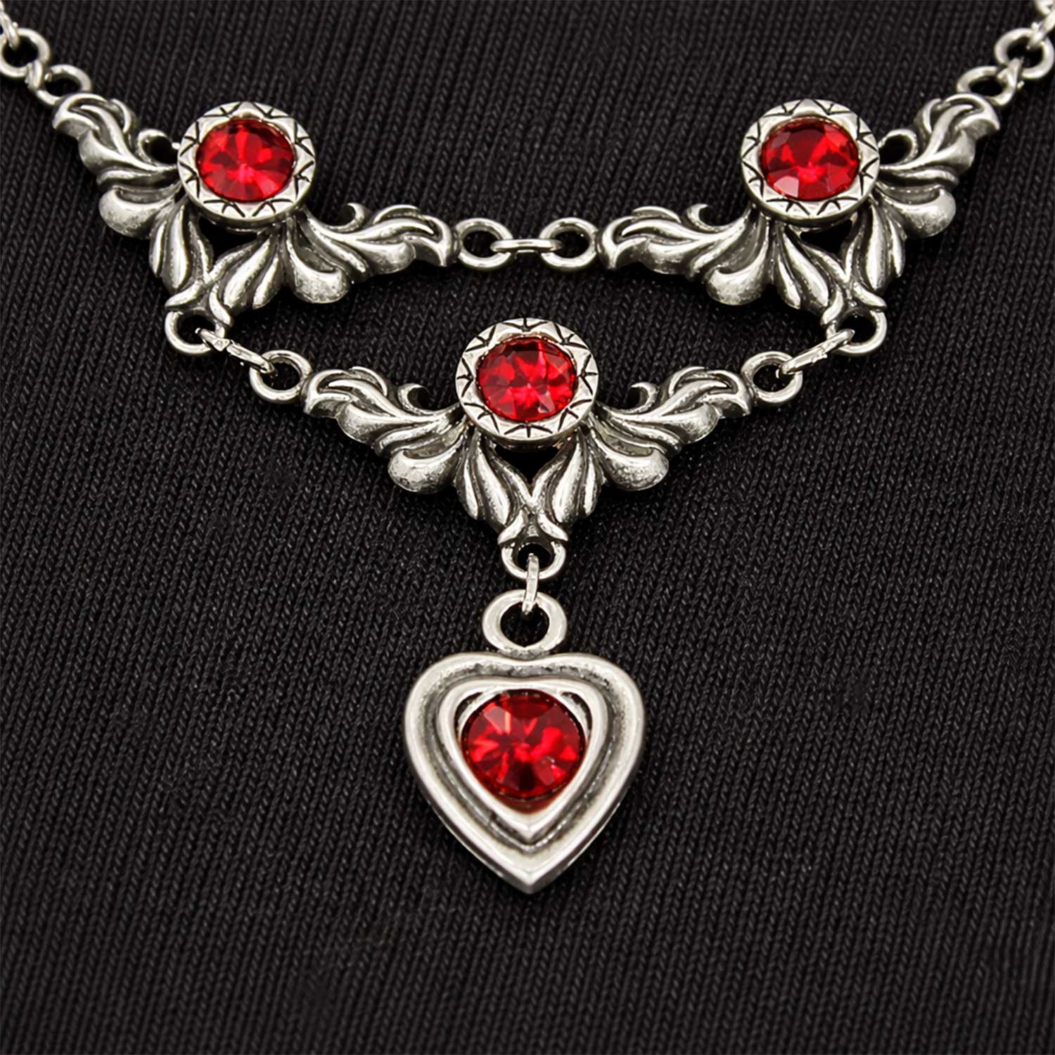 luisia-halskette-isabel-mit-premium-kristall-herz-rot image 3