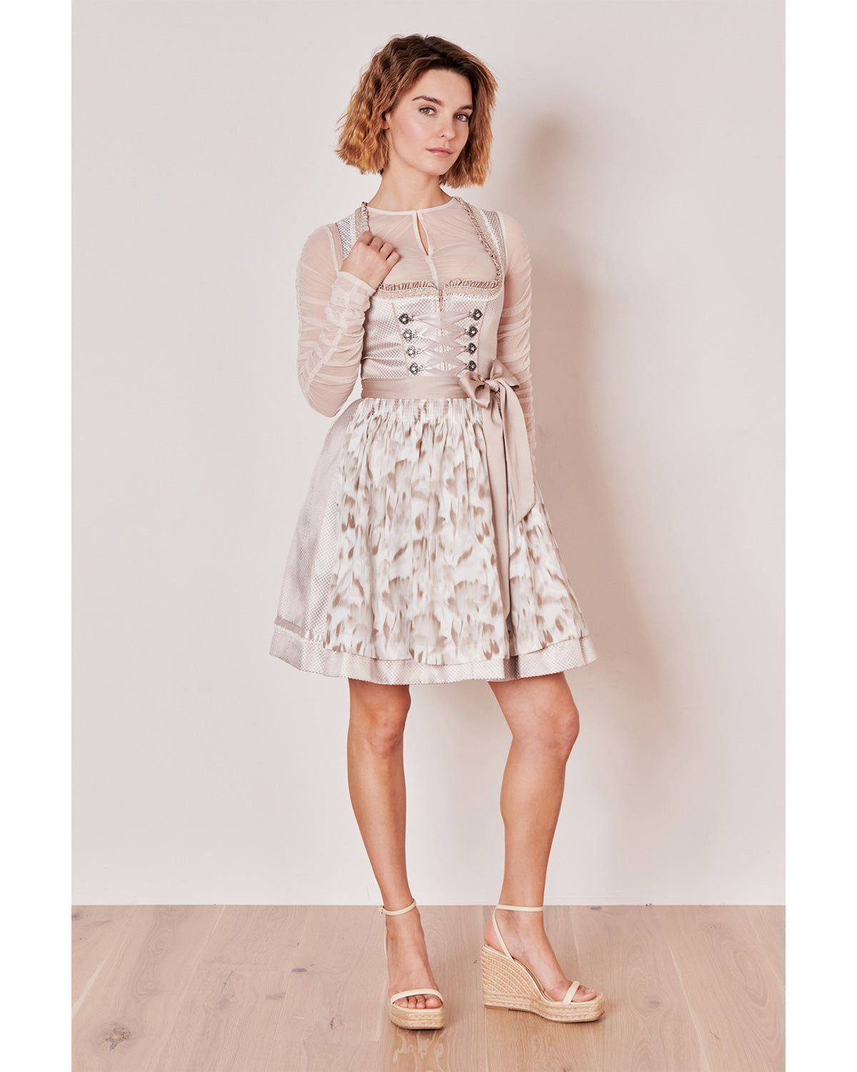 kr-ger-madl-dirndl-nemi-416367-natur-50-cm-mini-dirndl image 5
