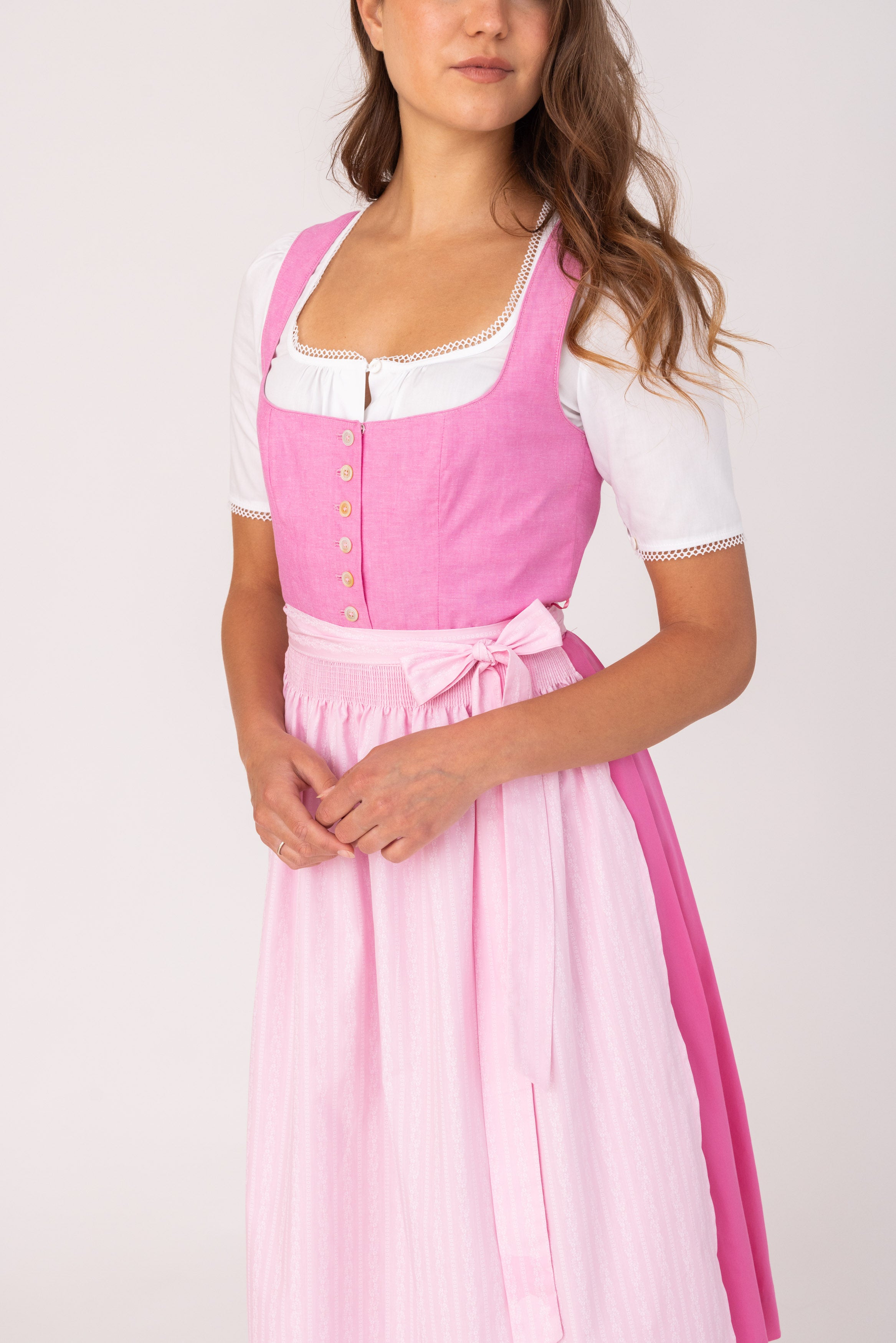 felicitas-damen-dirndl-dorothea-sally-rosa-baumwolldirndl-mit-sch-rze image 2