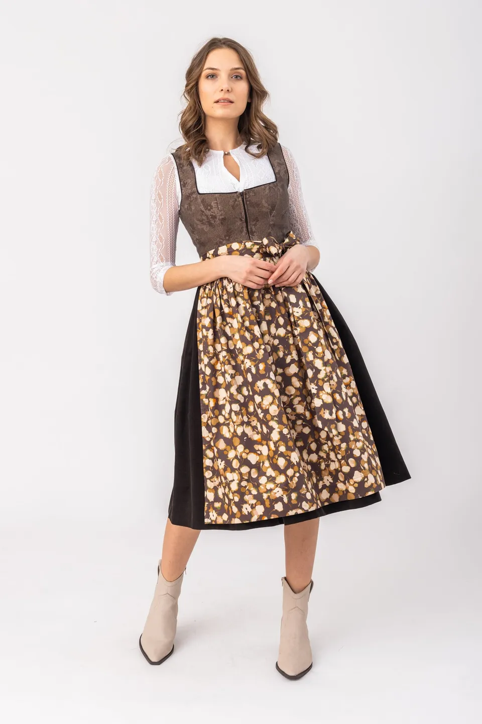 felicitas-damen-dirndl-deliah-floraler-print-baumwoll-cord image 1