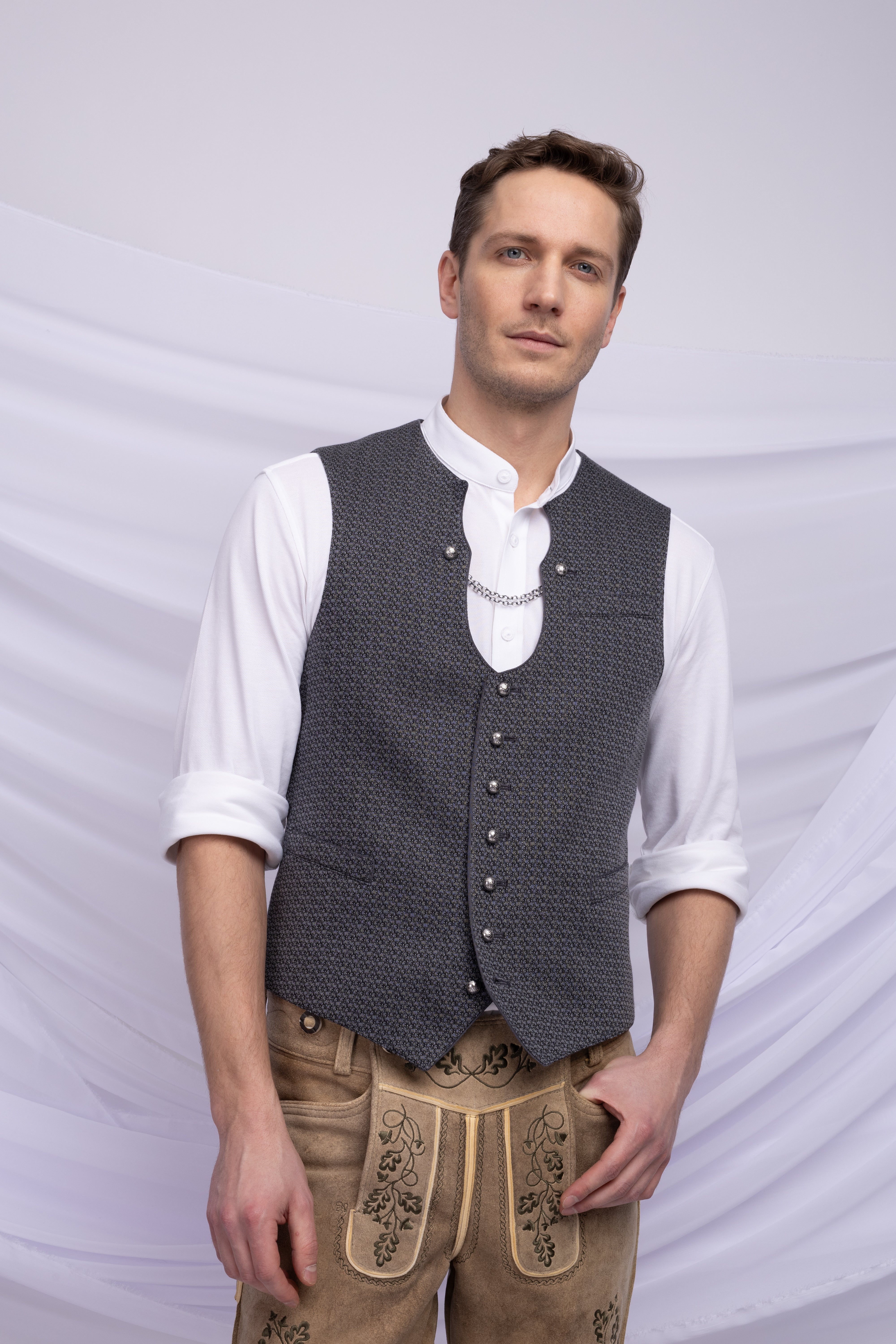 heimatgl-ck-weste-alex-ketterlweste-grau-herren image 4