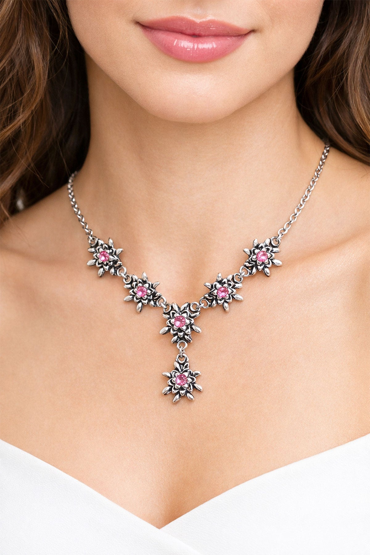 luisia-edelwei-collier-emilia-light-ros-rose-trachtenkette image 3