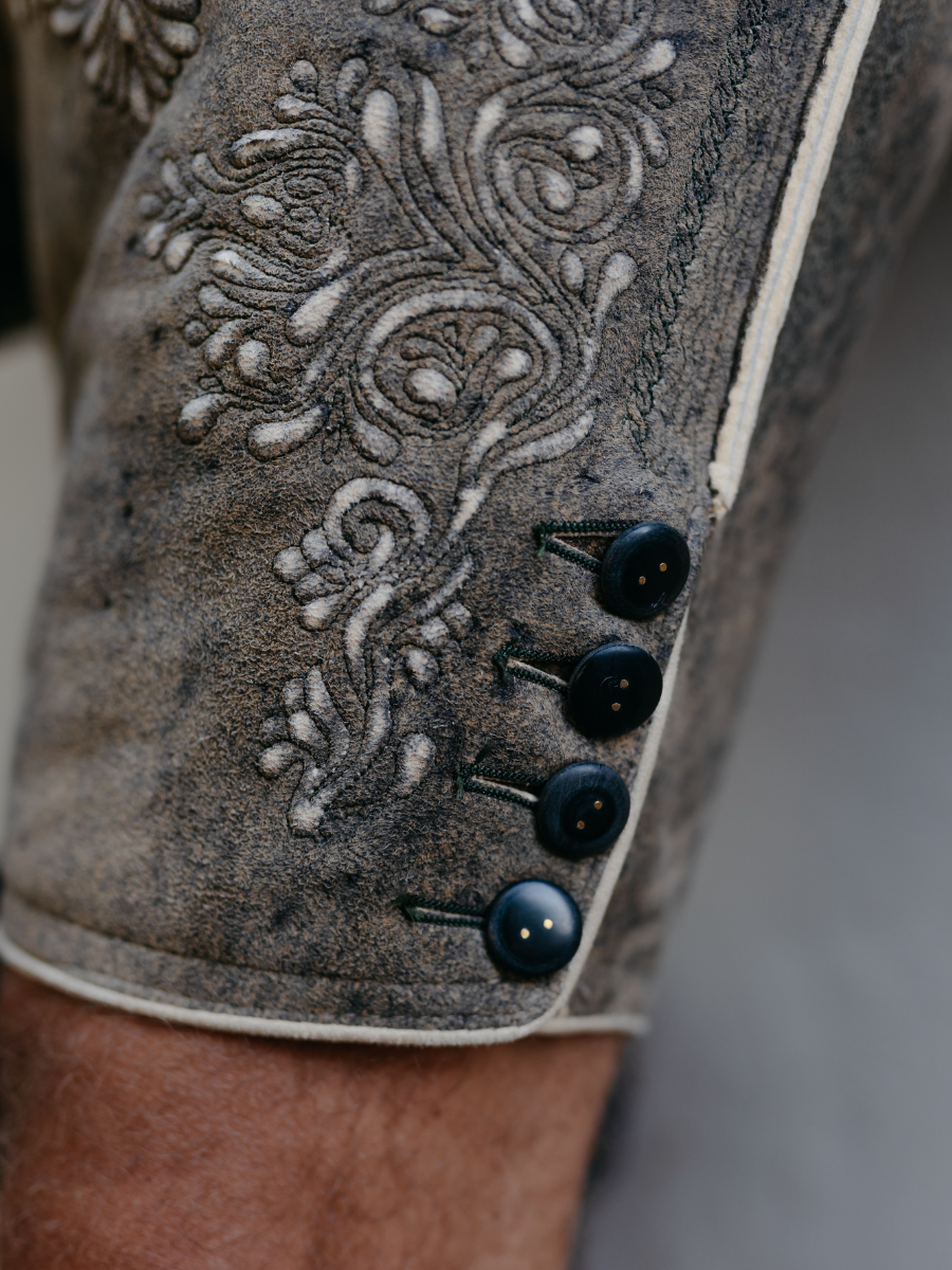 heimatgl-ck-lederhose-wilder-kaiser-hirsch-waldgr-n-herren-hirschleder image 4