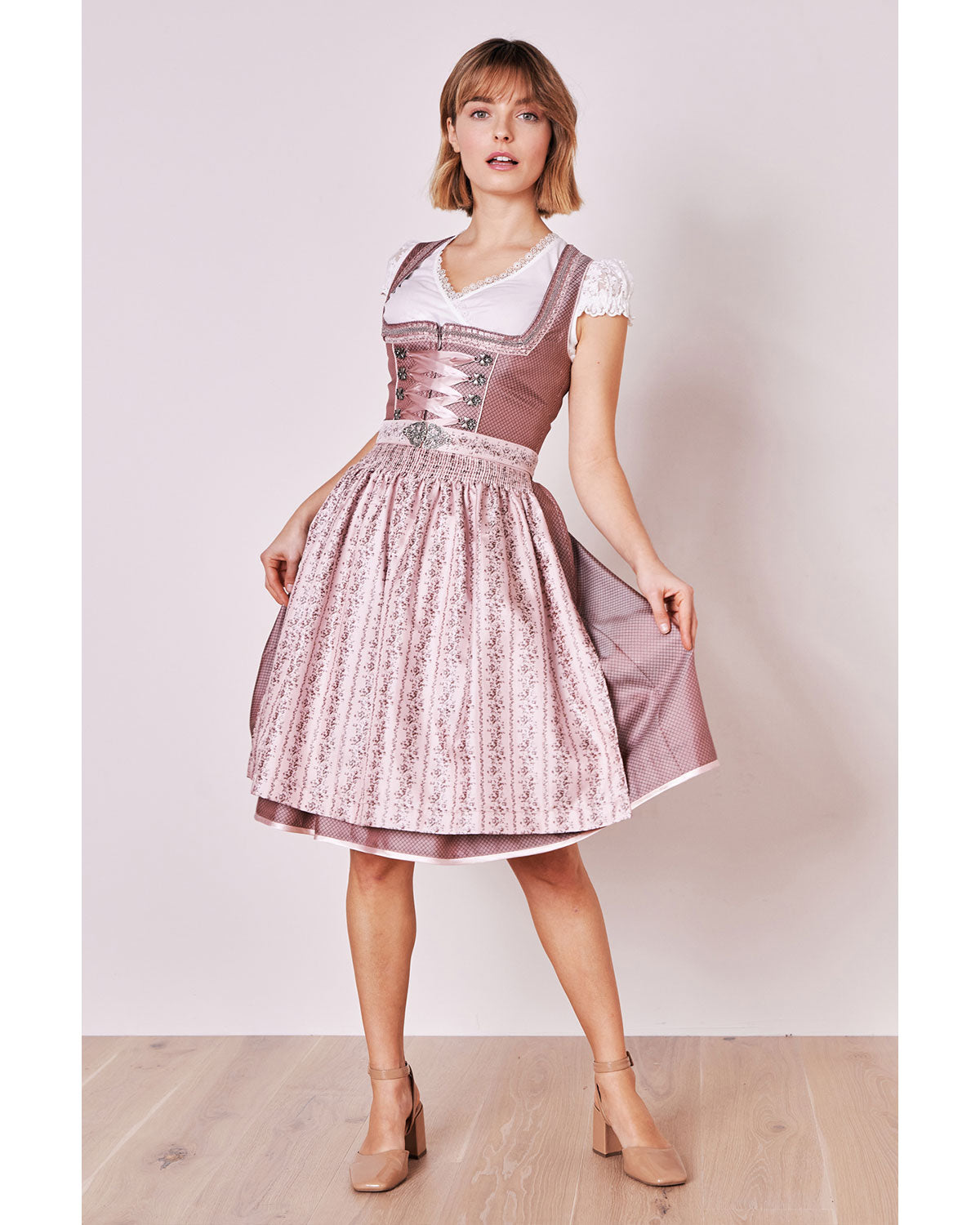 kr-ger-madl-dirndl-rosa-417167-rose-60-cm image 6