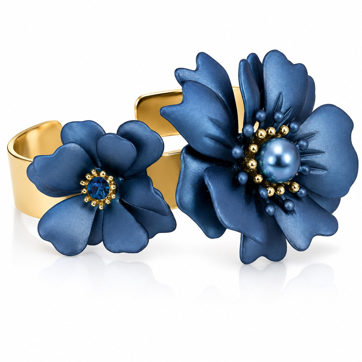 trachtenland-luisia-armreif-armspange-nelia-mit-blumen-16-karat-vergoldet-dunkel image 1