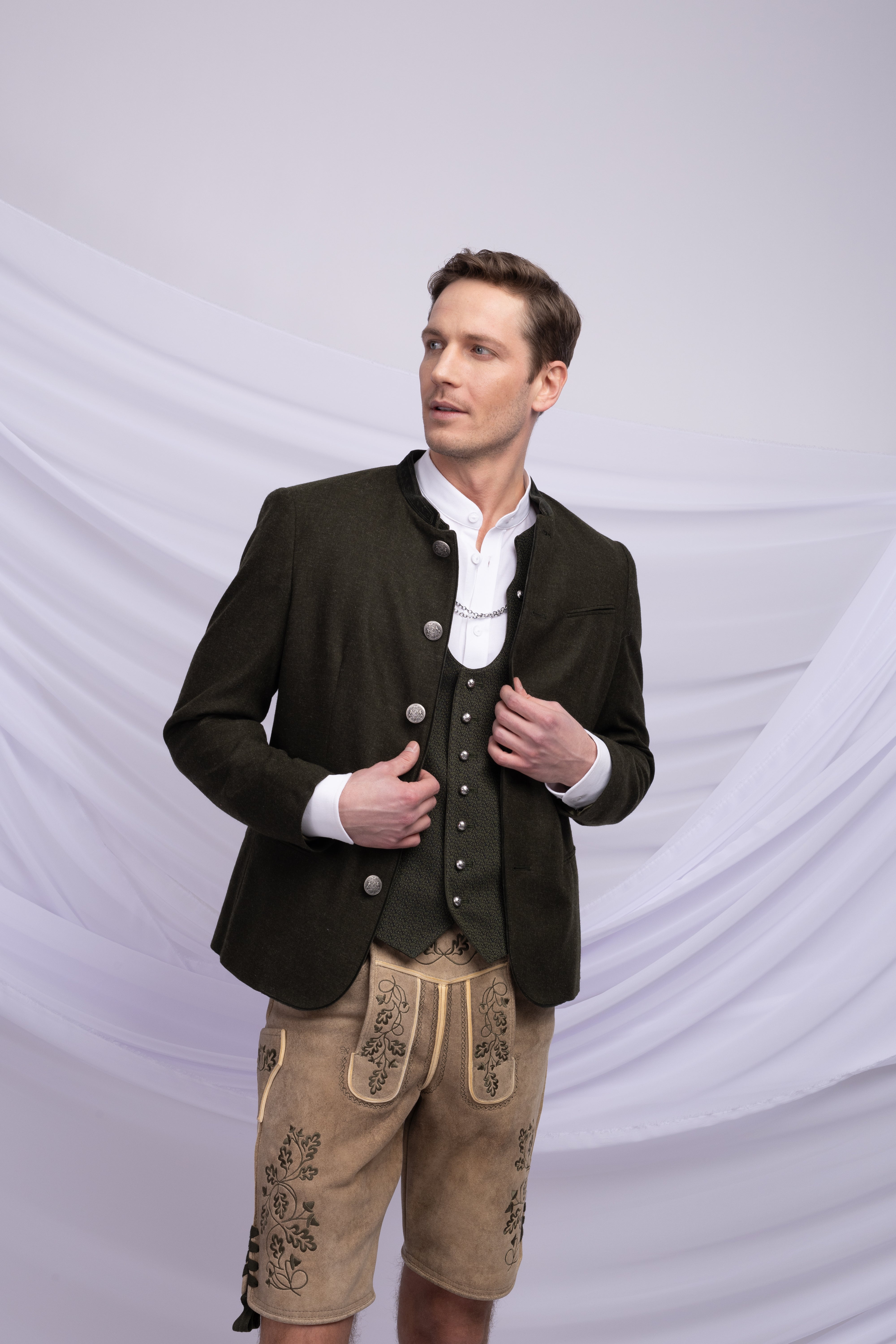 heimatgl-ck-weste-alex-ketterlweste-herren-waldgr-n-gemustert image 4