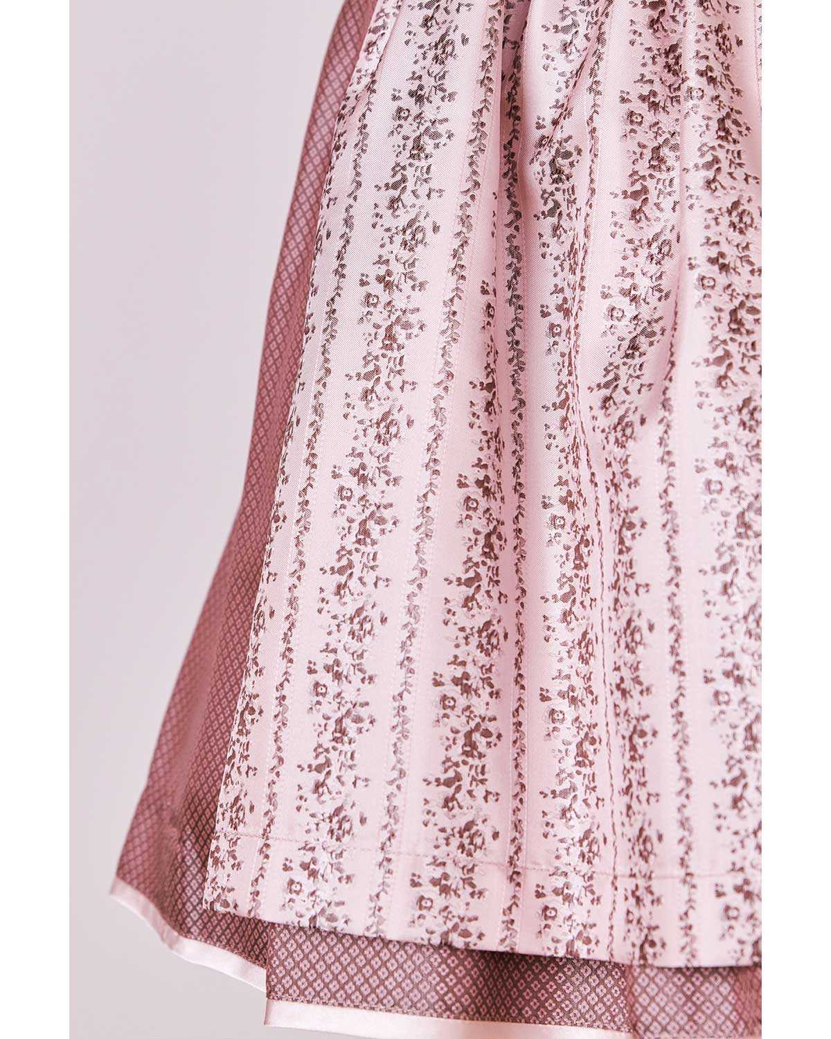 kr-ger-madl-dirndl-rosa-417167-rose-60-cm image 5