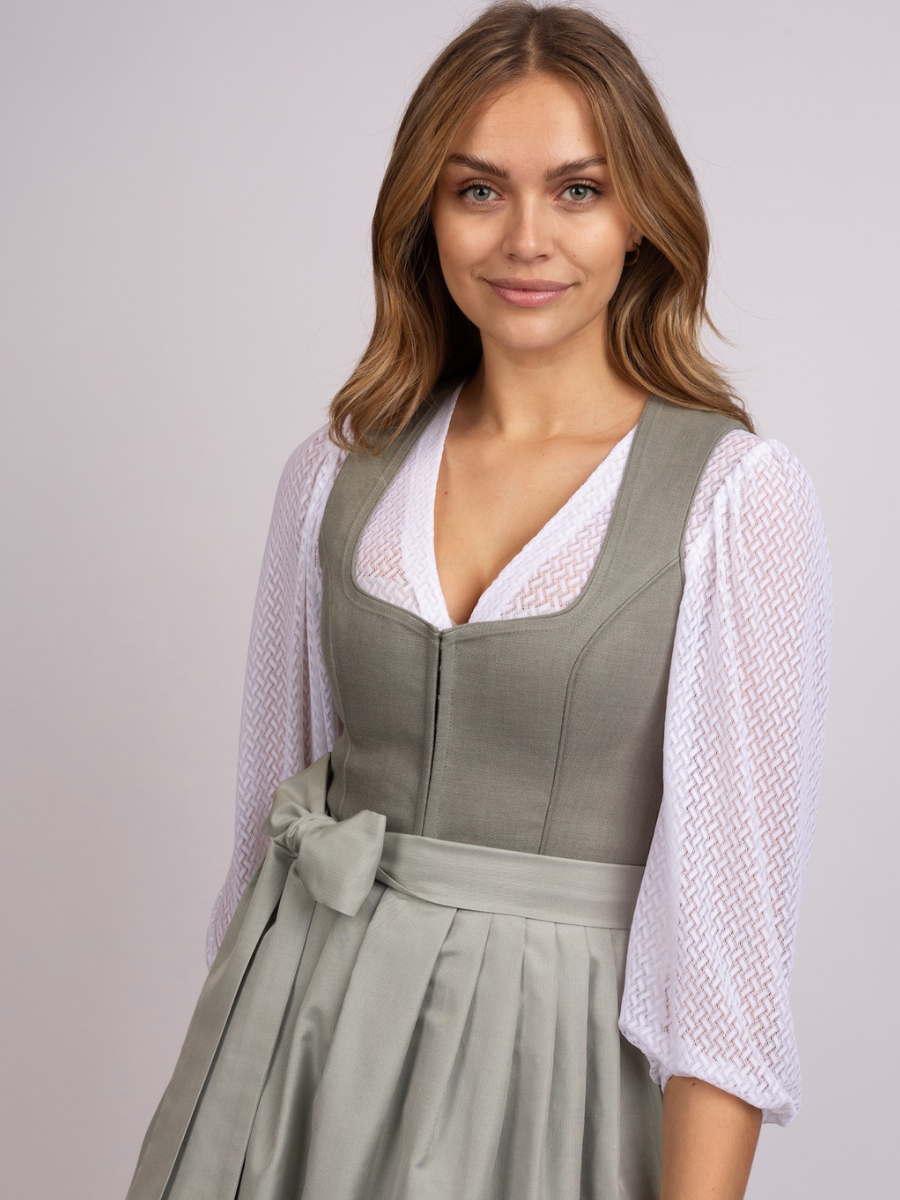 heimatgl-ck-bluse-jule-langarm-dirndlbluse-v-ausschnitt-spitze image 4