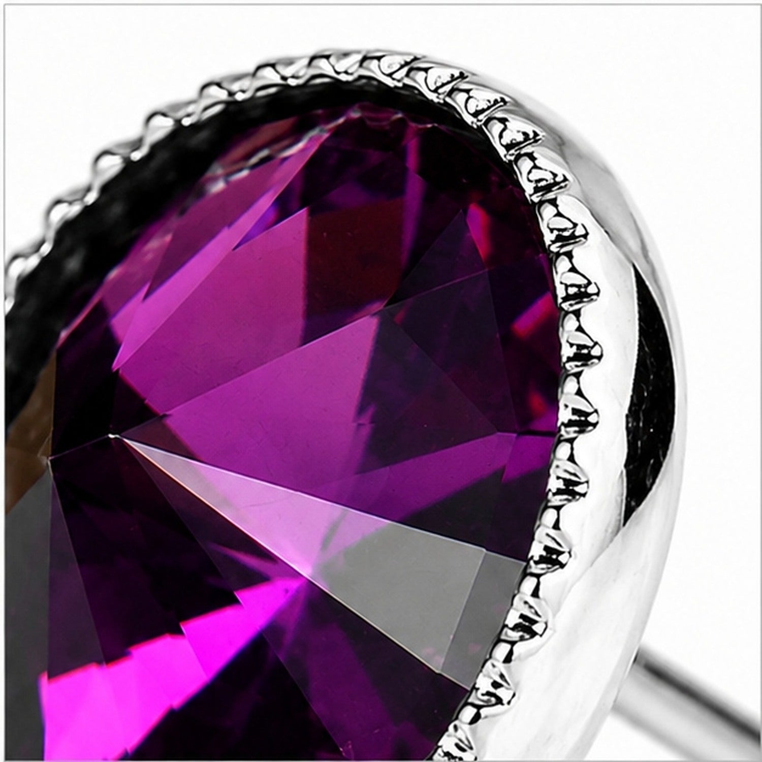 trachtenland-luisia-solit-r-ohrstecker-joy-mit-swarovski-kristall-amethyst image 4