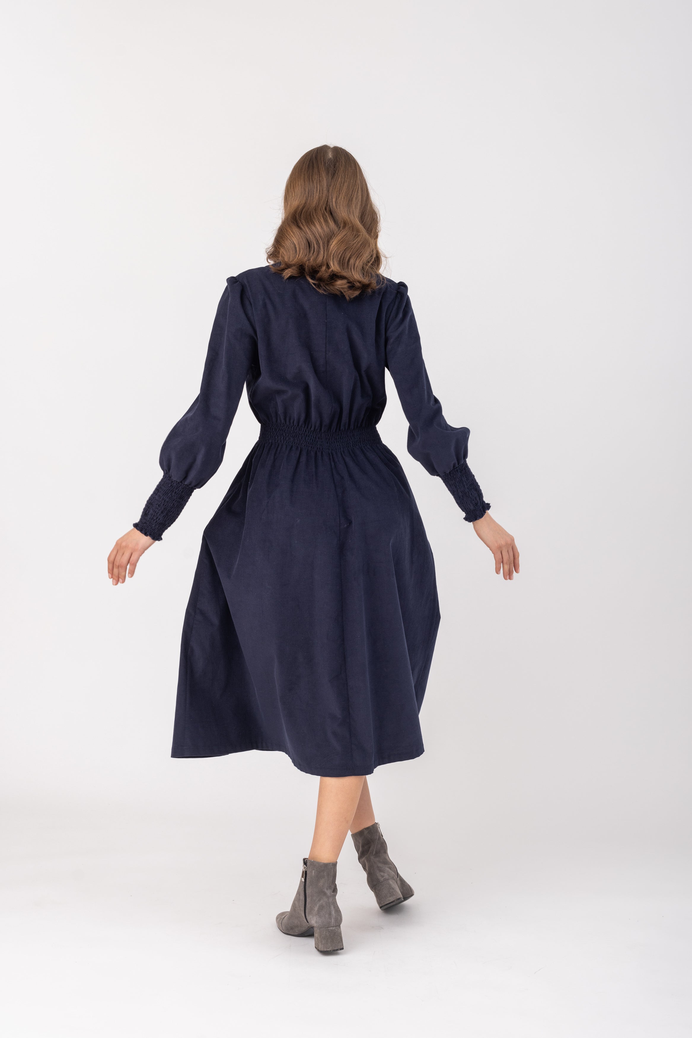 felicitas-kaylie-damen-flanellkleid-mit-smok-taille-und-stehkragen image 2