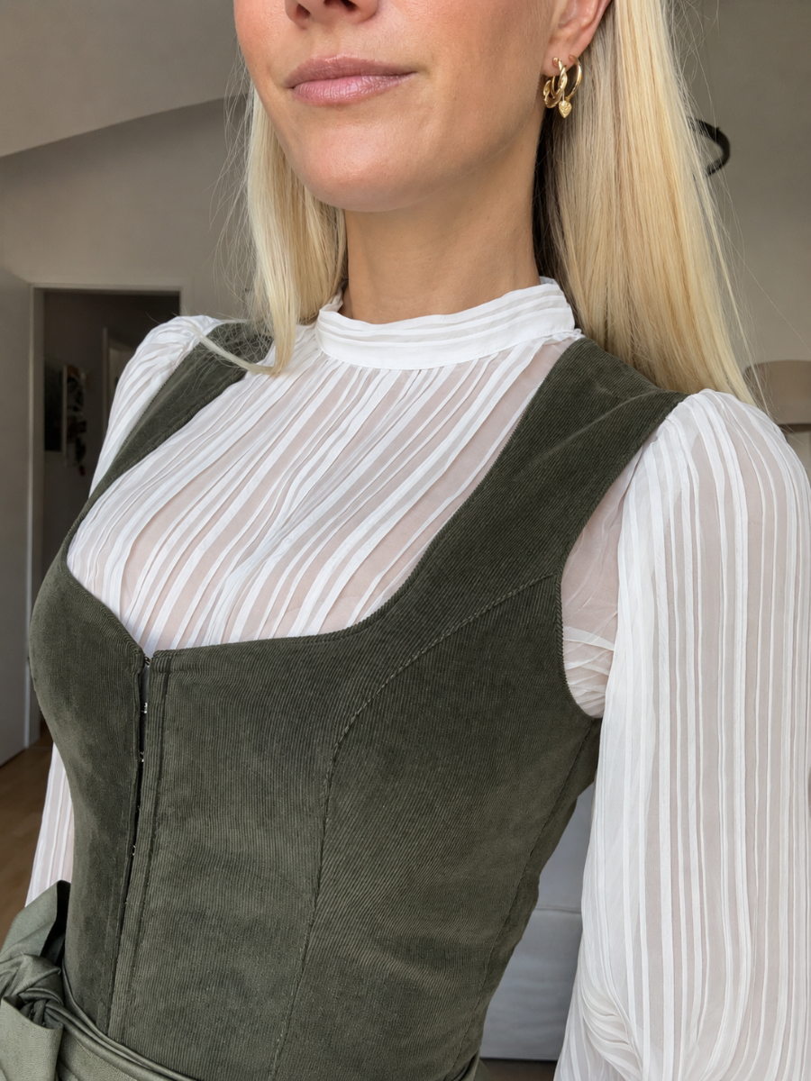 heimatgl-ck-bluse-penelope-plissee-langarmbluse image 5