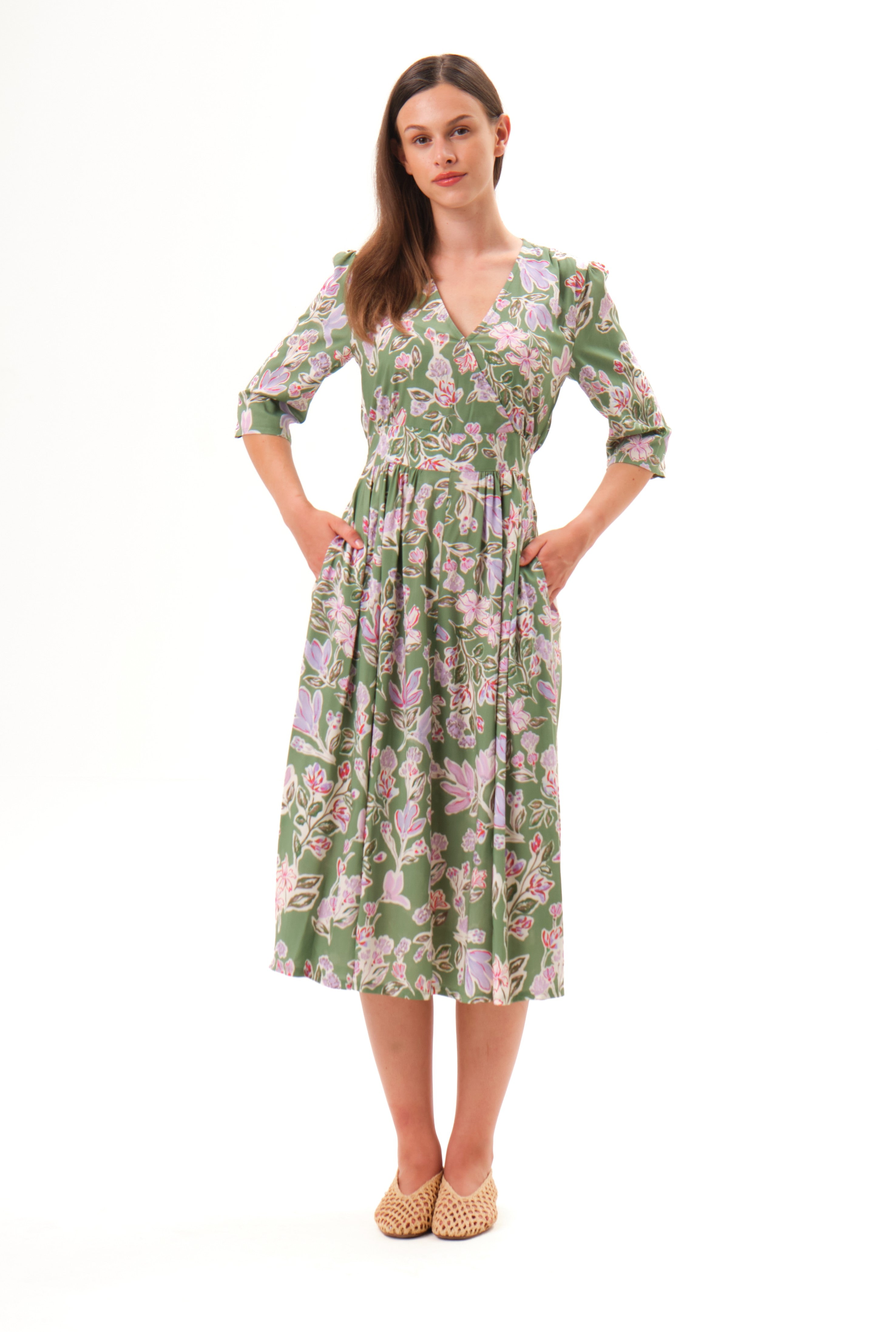felicitas-kathena-damen-maxikleid-viskose-floral-3-4-arm image 4