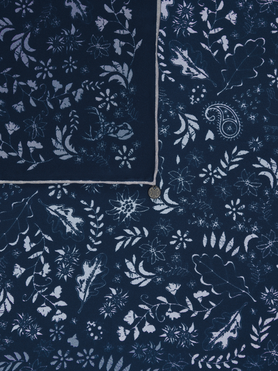 heimatgl-ck-trachtentuch-seide-floral-blau-53x53-cm-codello image 5