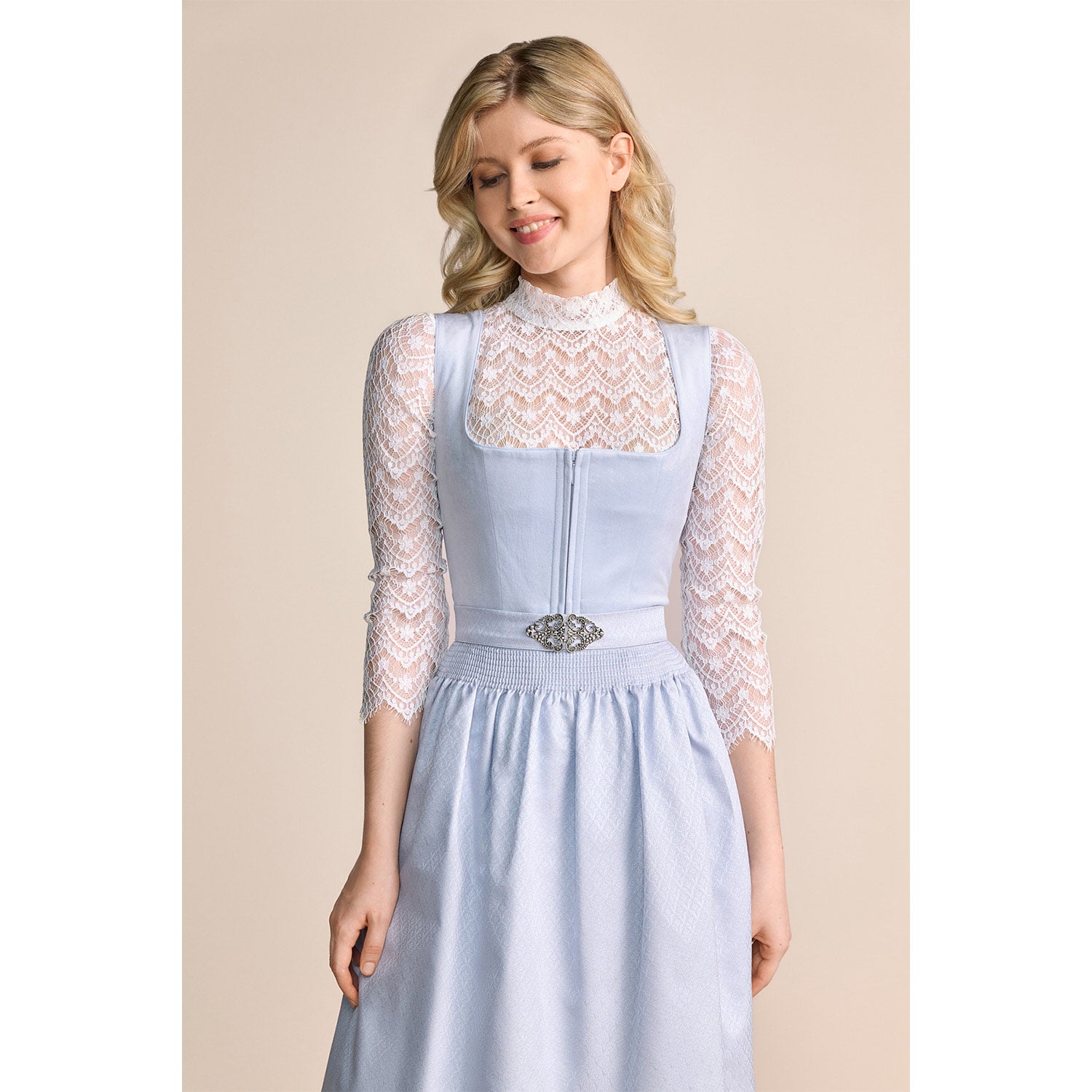 kr-ger-madl-alisha-415468-dirndl-60cm-hellblau-mit-samt-mieder image 7