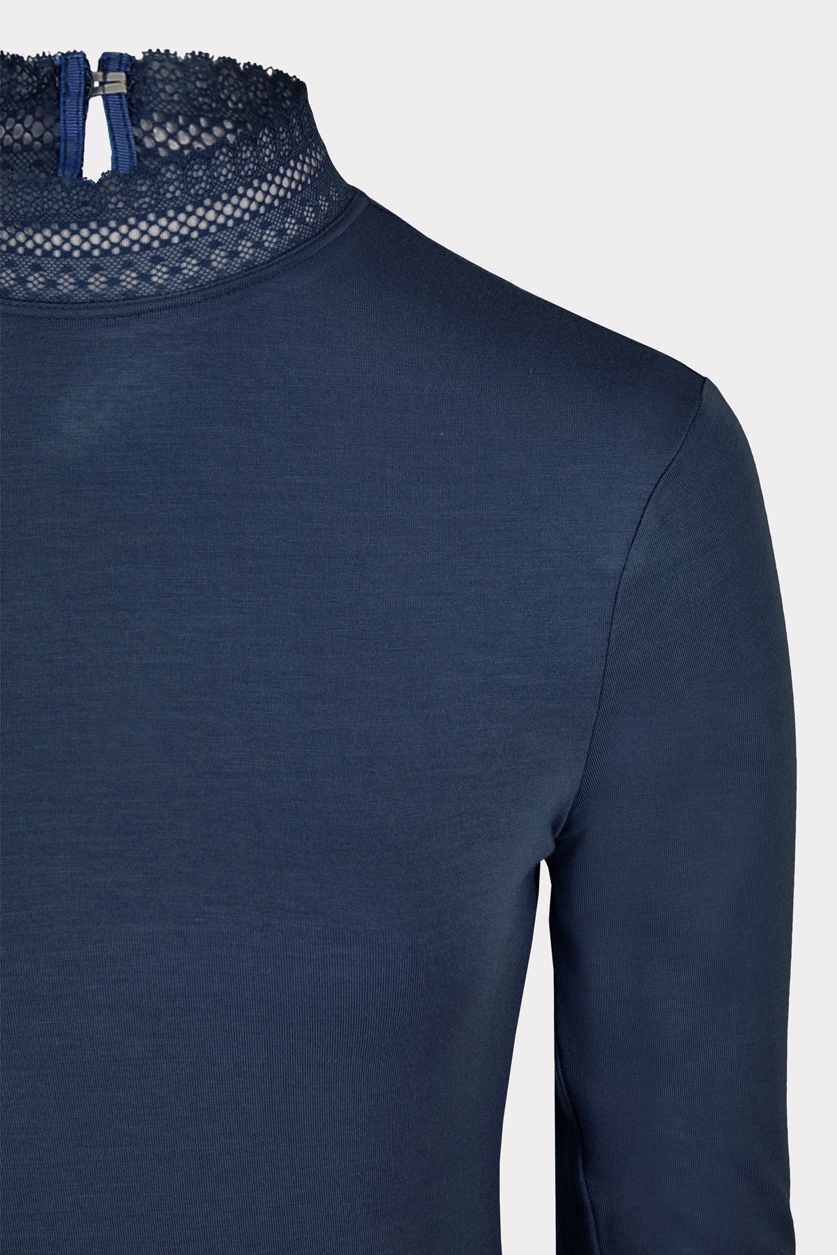 felicitas-parndorf-damen-shirt-aus-modaljersey-mit-spitze-2 image 3