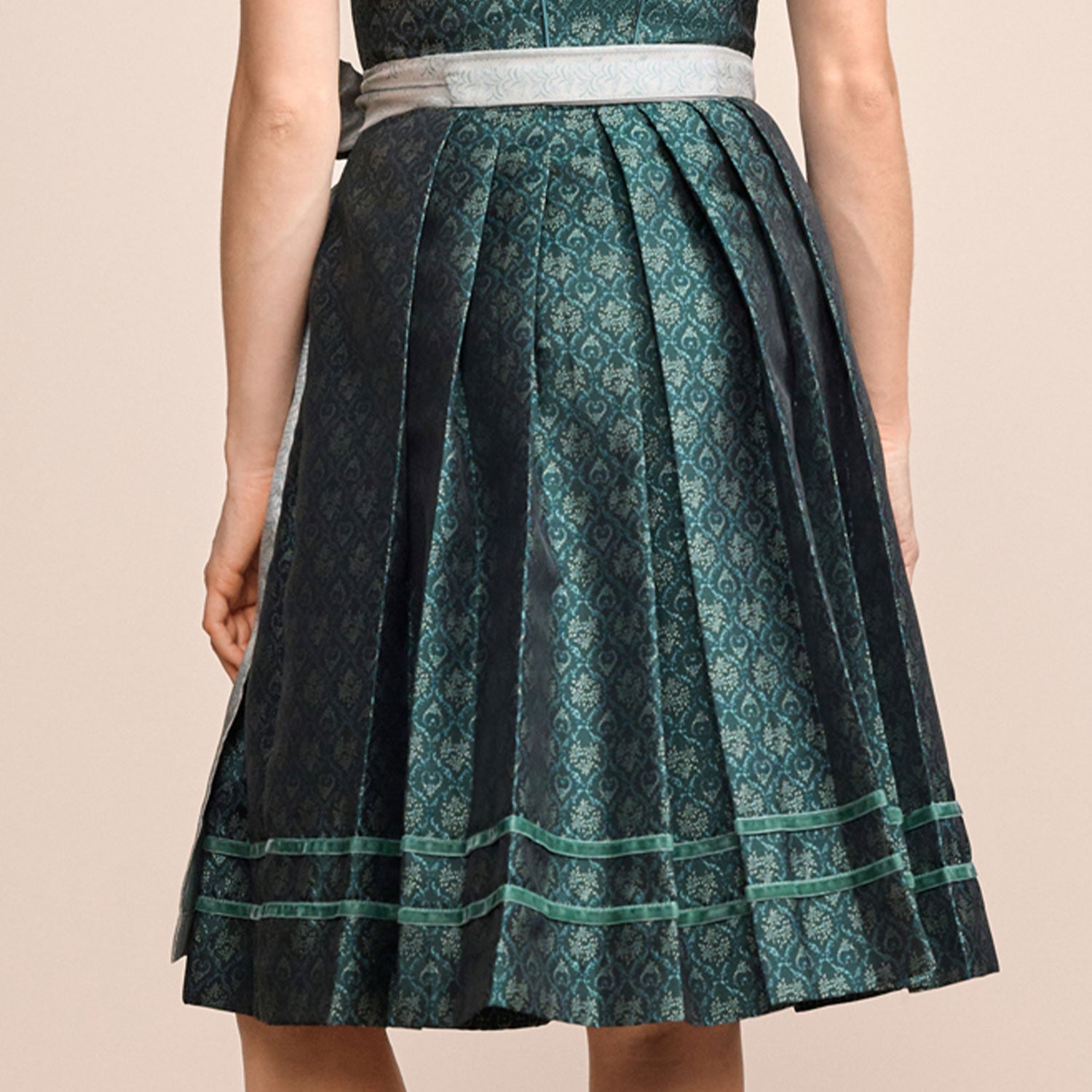 kr-ger-madl-dirndl-inja-413569-60cm-dunkelgr-n image 8