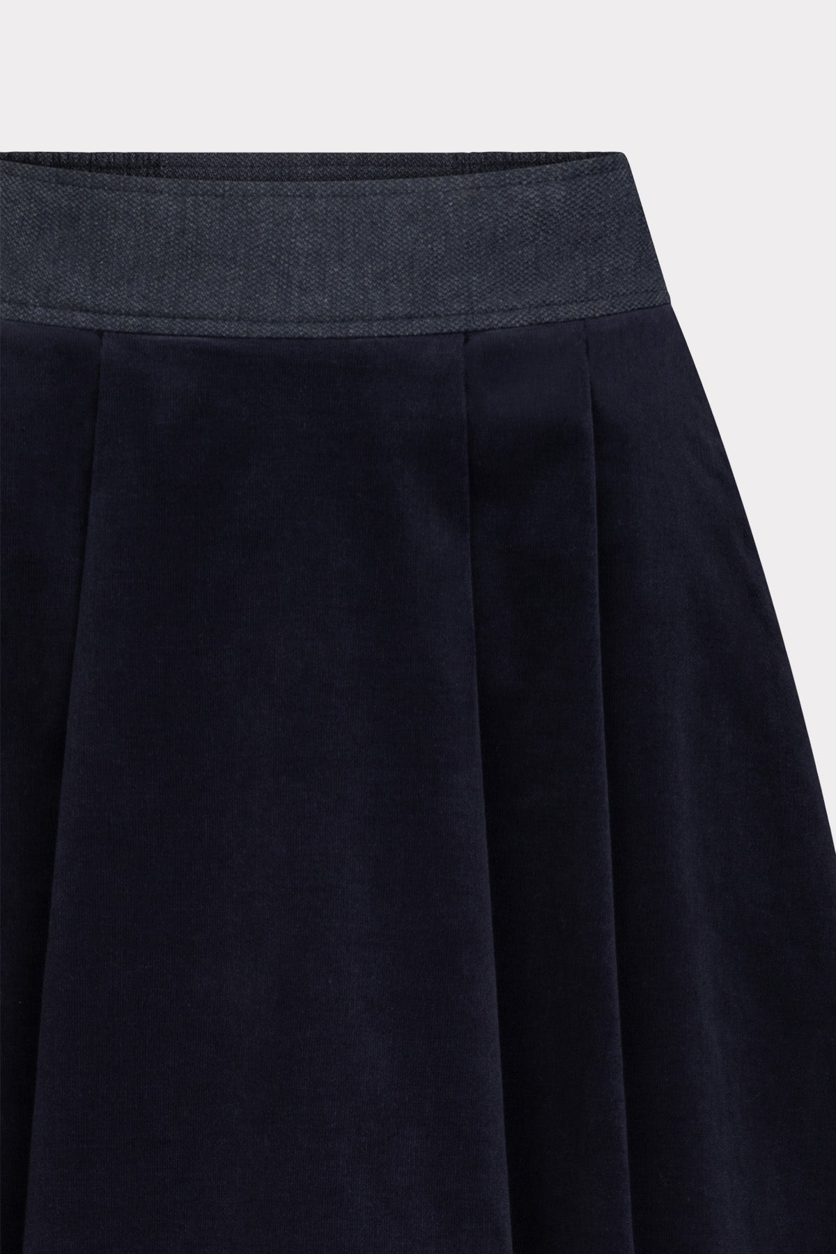 felicitas-rock-rina-damen-trachtenrock-blau-mit-denimsaum image 3
