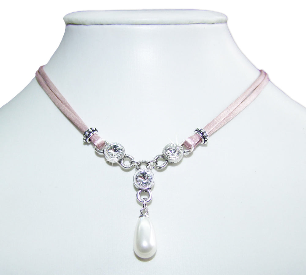 trachtenland-luisia-halskette-cami-rosa-mit-premium-kristallen-und-perle image 3