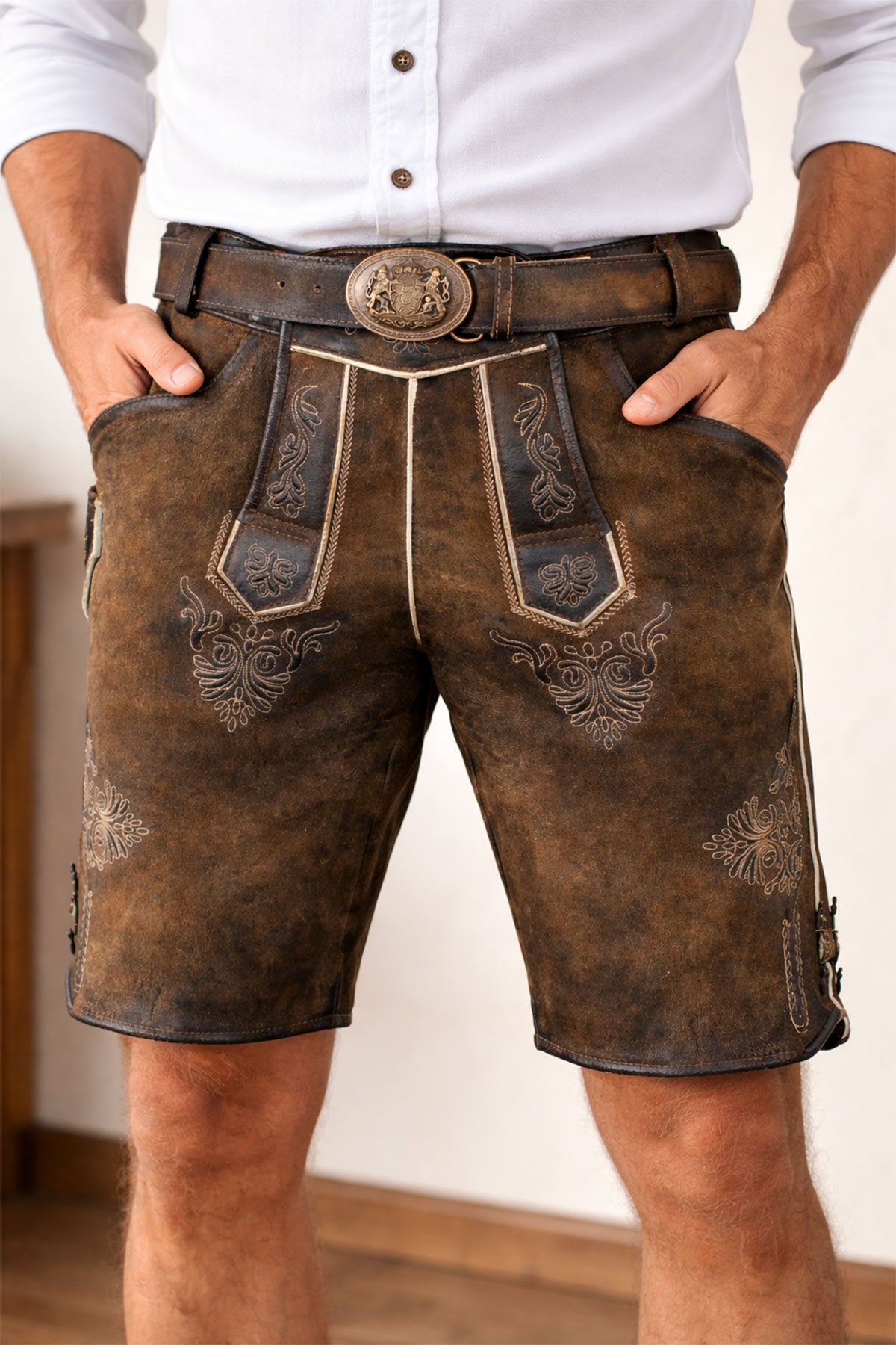 trachtenland-maddox-kurze-lederhose-ammersee-antik-nuss-mit-g-rtel image 2