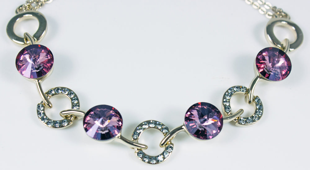 trachtenland-luisia-goldenes-damen-armband-mit-rosa-rivoli-premium-kristallen image 2