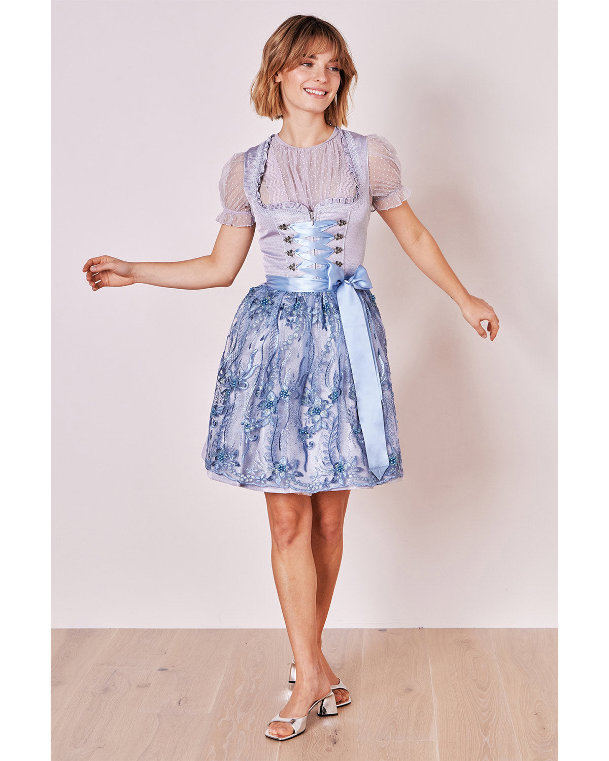 trachtenland-kr-ger-madl-dirndl-karlotta-mit-spitzensch-rze-60cm-hellblau image 8