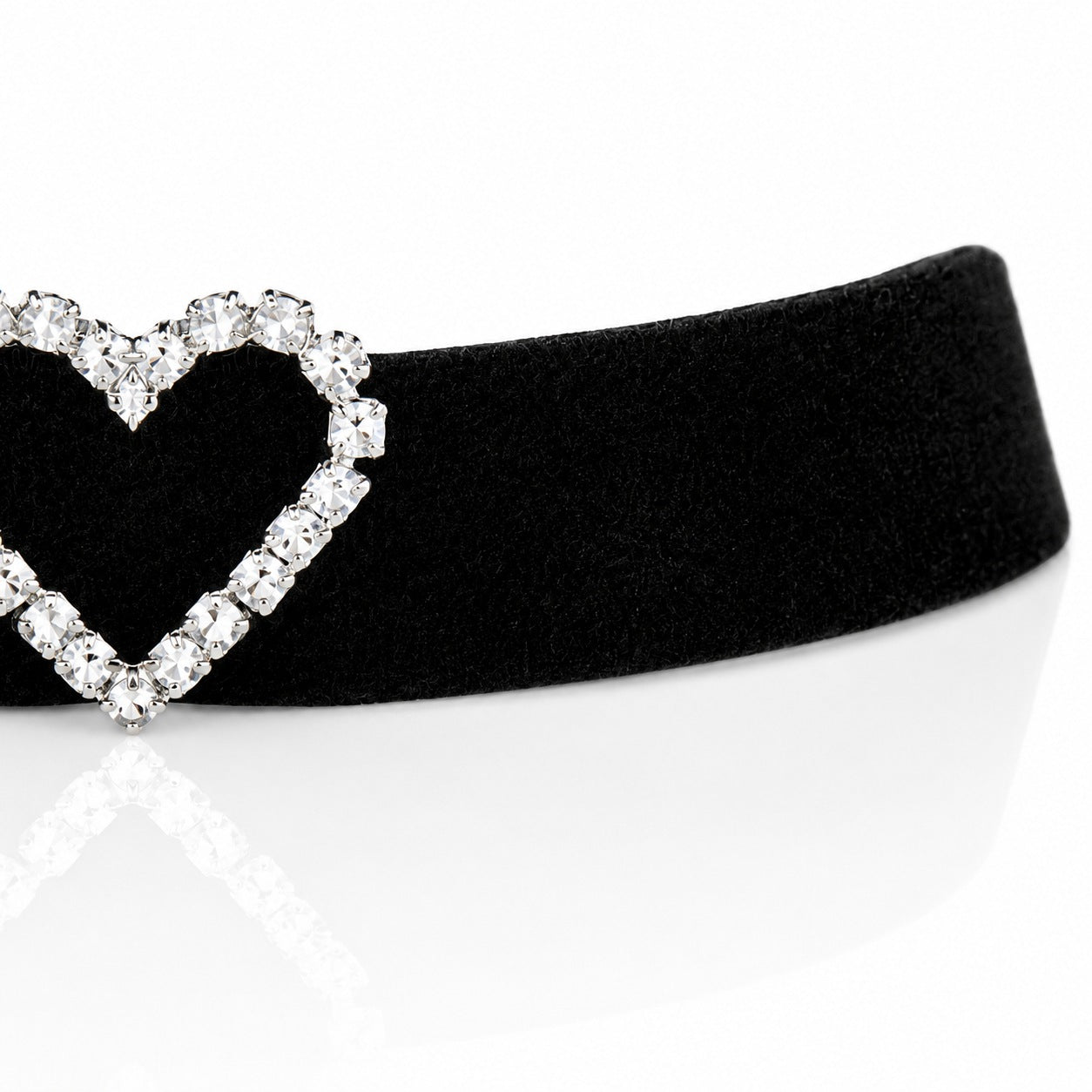 trachtenland-luisia-samt-kropfband-strass-herz-swarovski-schwarz image 7