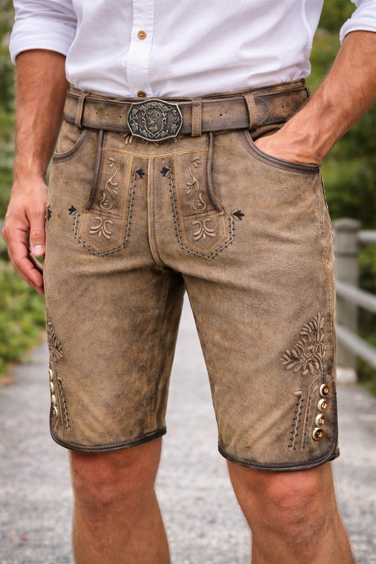 trachtenland-maddox-kurze-herren-lederhose-hopfensee-mit-g-rtel-antik-bernstein image 2