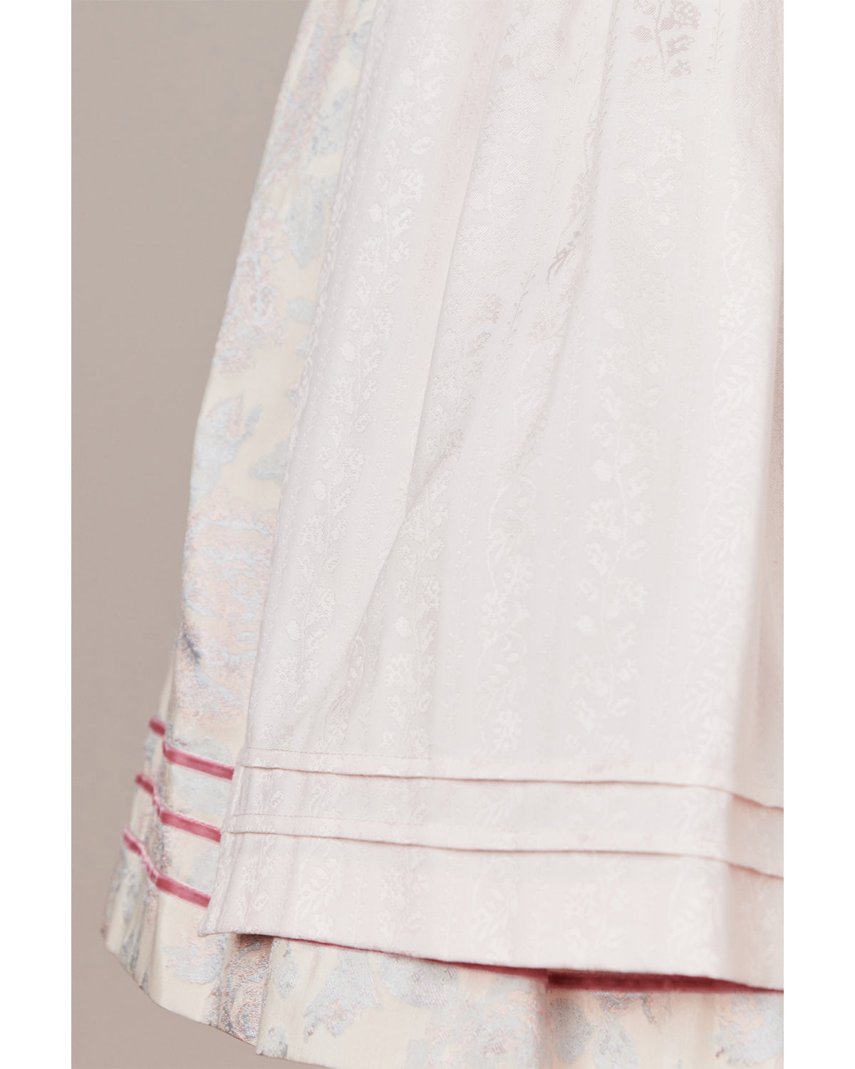 kr-ger-collection-dirndl-clara-112866-rose-70cm image 7
