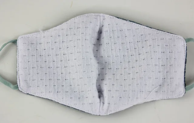 trachtenland-kinder-mund-nase-maske-stoffmaske-baumwolle-kariert-grau image 1