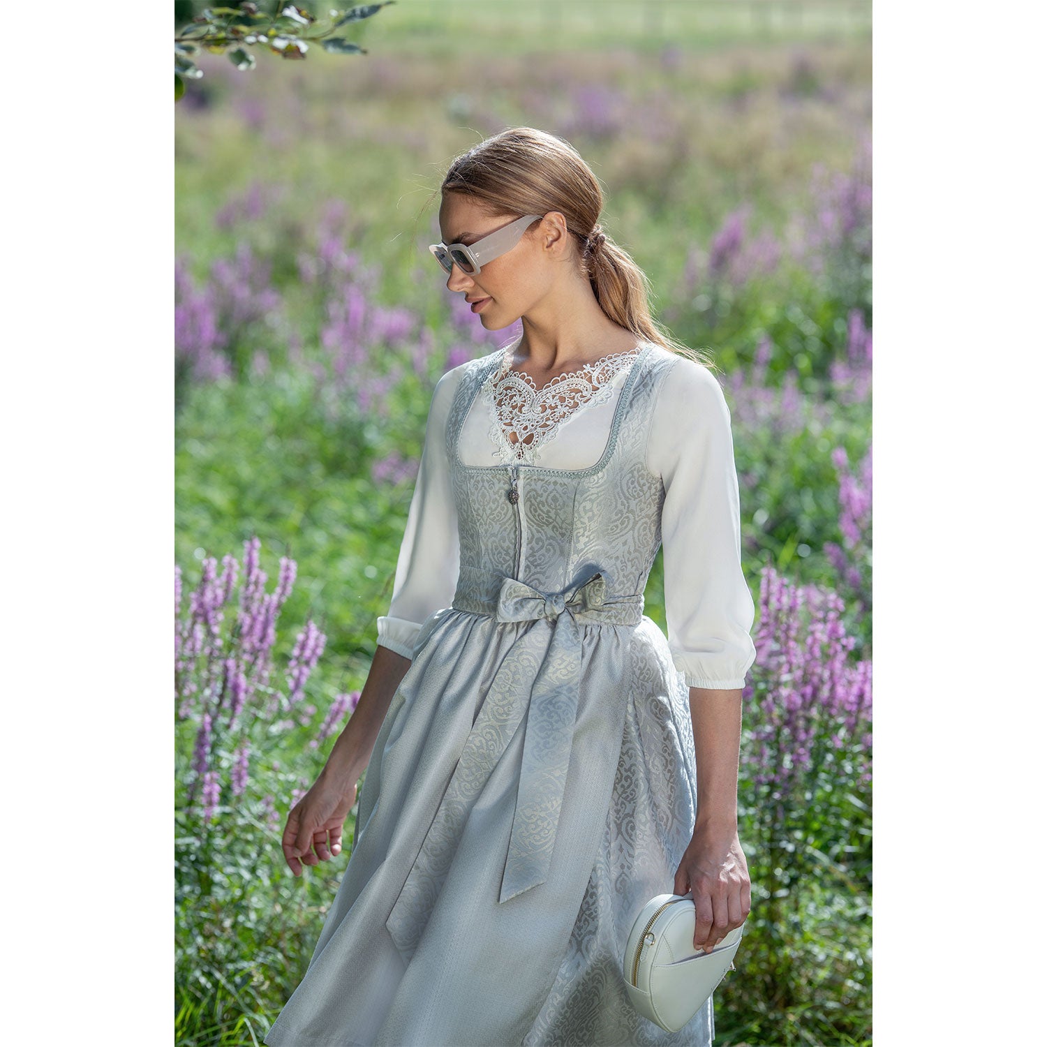 trachtenland-marjo-dirndlbluse-viechtach-3-4-arm-offwhite image 8