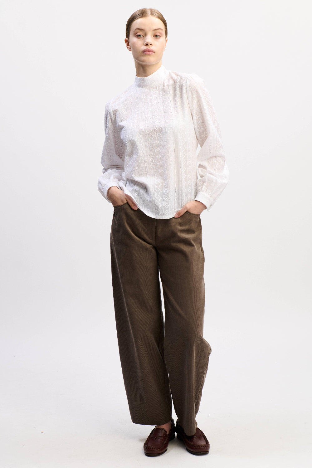 felicitas-damen-hose-herlinde-barrel-hose-feincord image 1