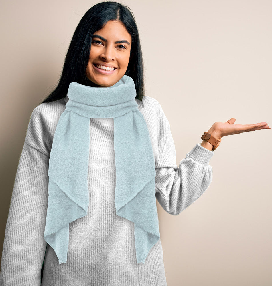 trachtenland-winter-schal-eliana-250-x-63-cm-hellblau image 2