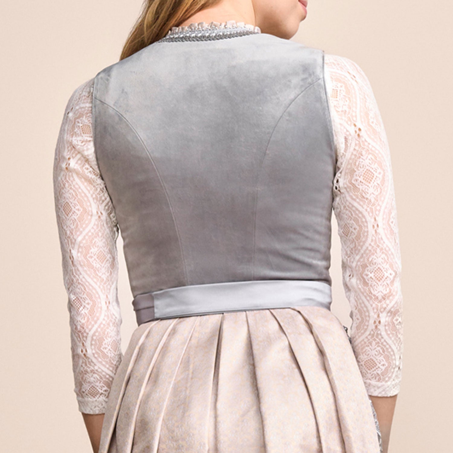 kr-ger-madl-dirndl-kyle-415569-grau-60-cm-samtdirndl image 6