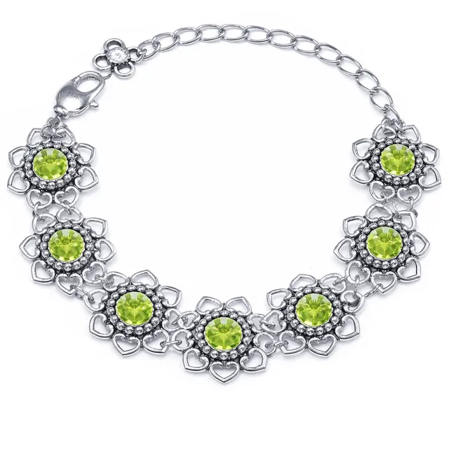 luisia-armband-leandra-mit-herzbl-ten-und-premium-kristallen-peridot-apfelgr-n image 1