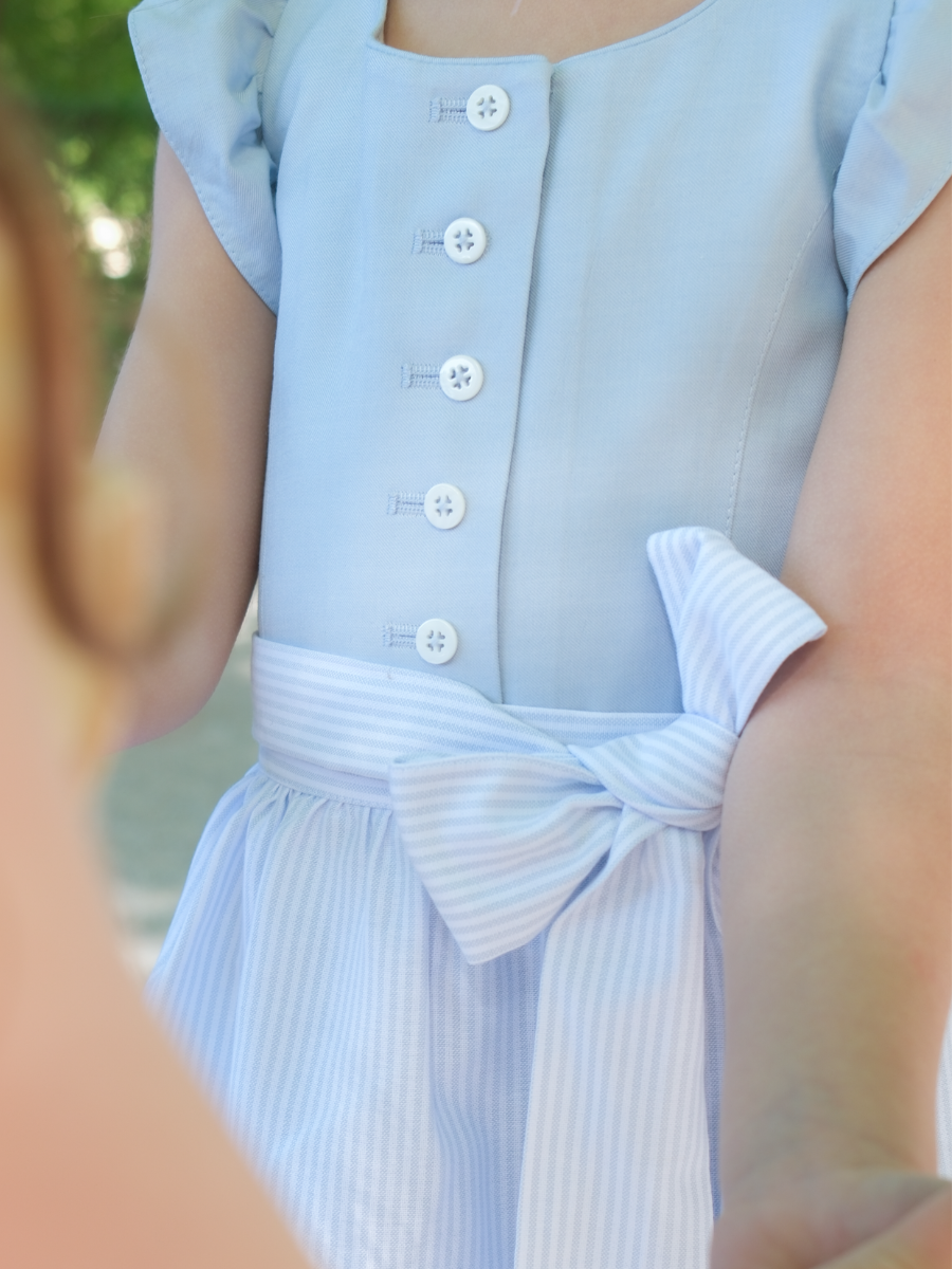 heimatgl-ck-kinderdirndl-leni-hellblau-mit-sch-rze image 2