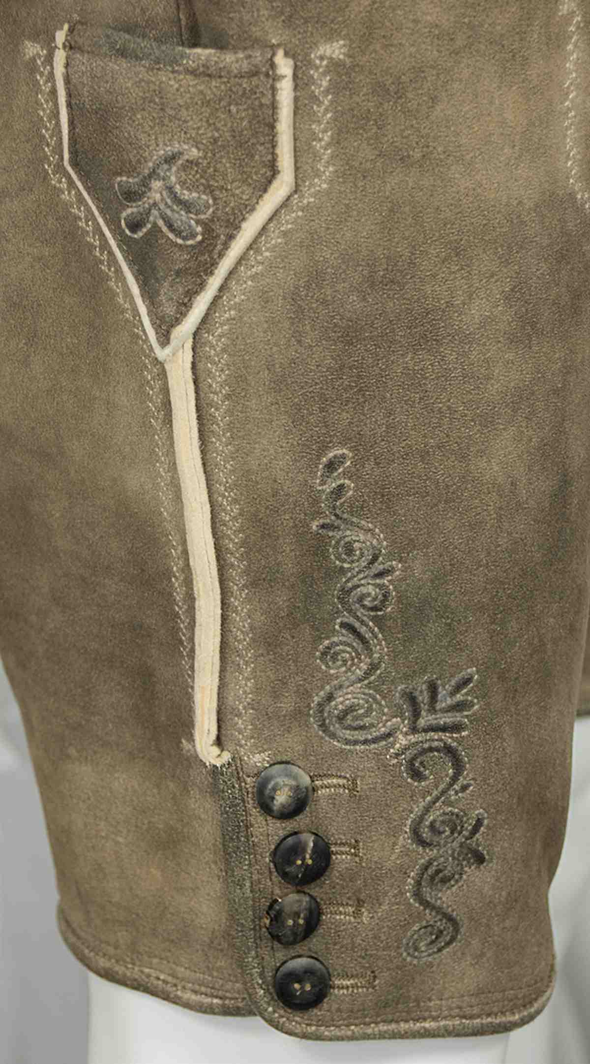 trachtenland-schweigert-s-kurze-hirsch-lederhose-hartmut-mit-tr-ger-rauch-exklus image 5