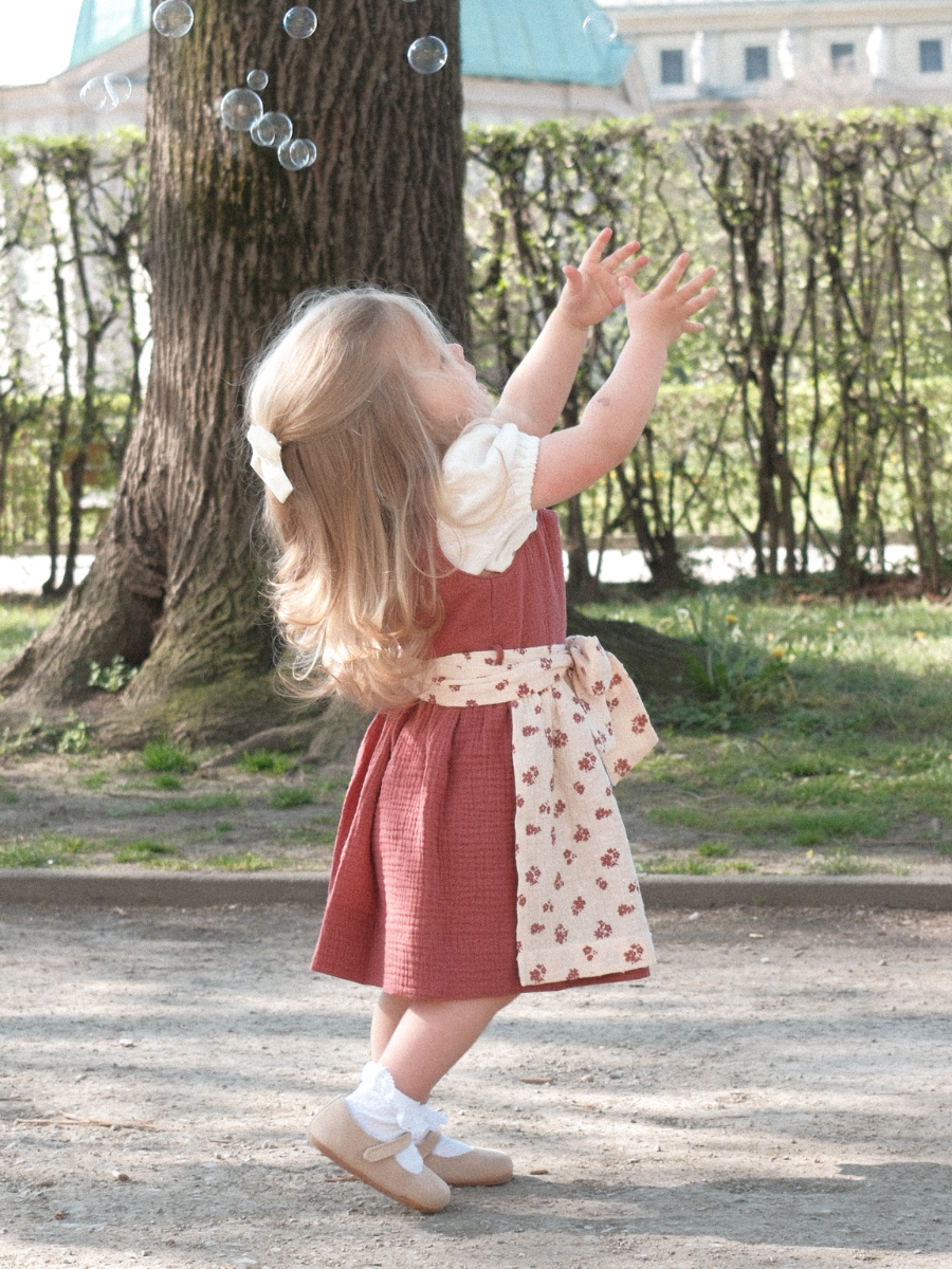 heimatgl-ck-kinderdirndl-mia-rosenholz-musselin-mini-dirndl image 6