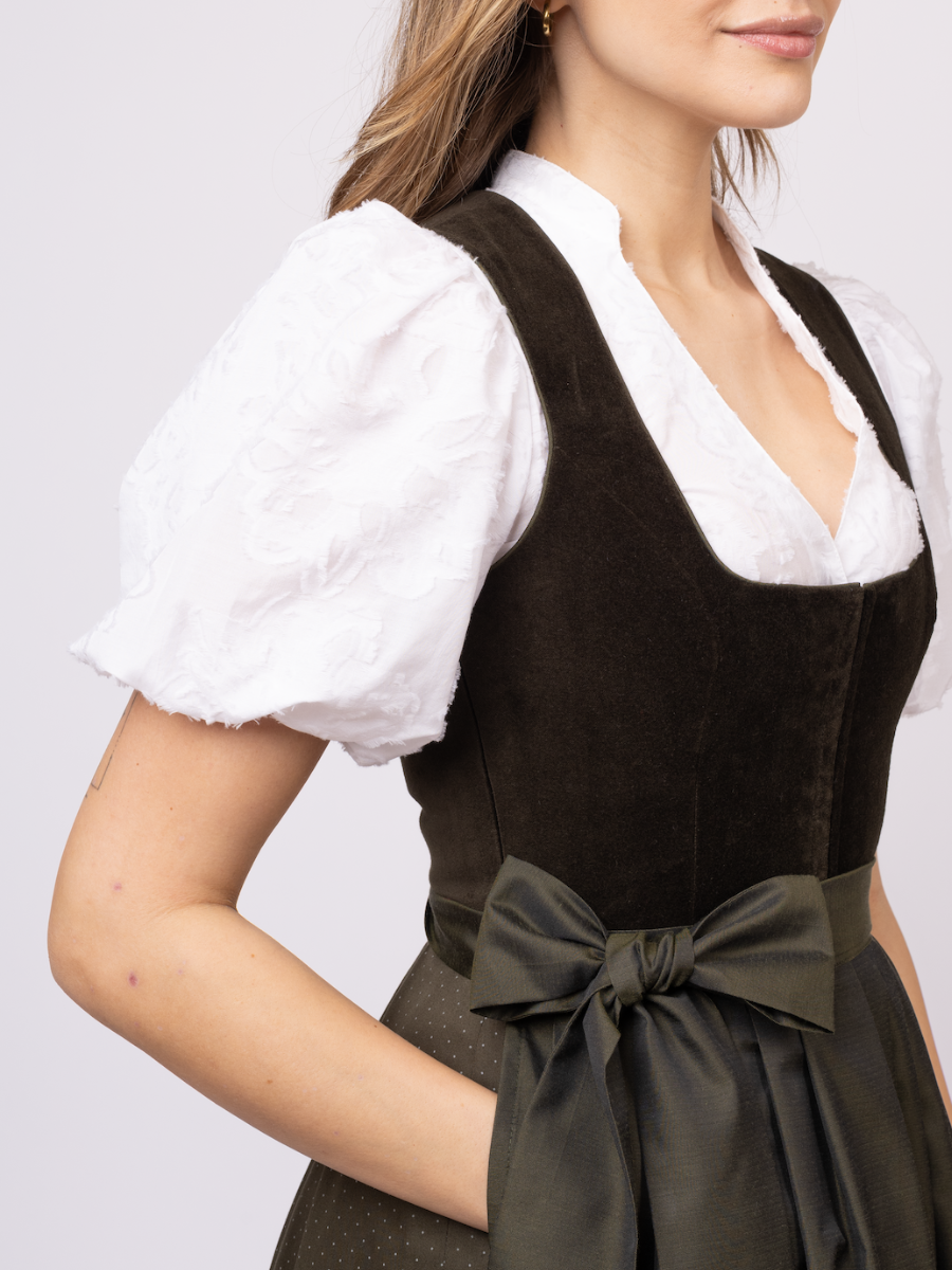 heimatgl-ck-bluse-fabia-kurzarm-dirndlbluse-mit-stehkragen image 4