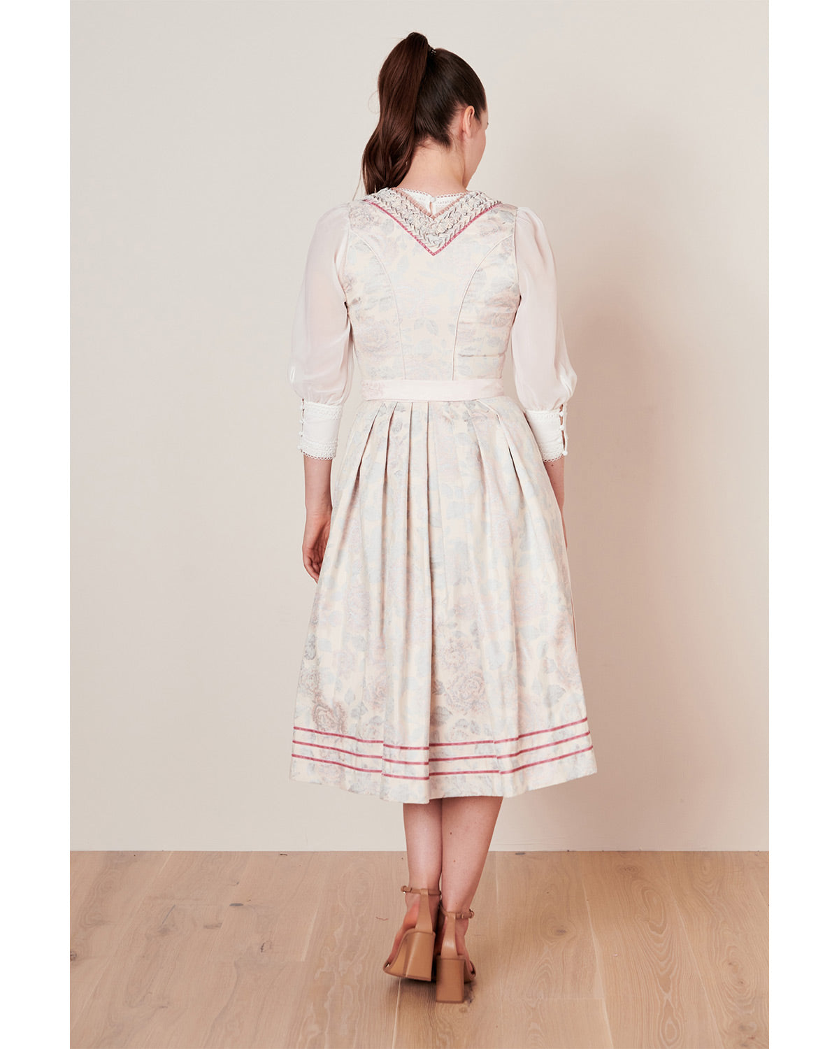 kr-ger-collection-dirndl-clara-112866-rose-70cm image 2
