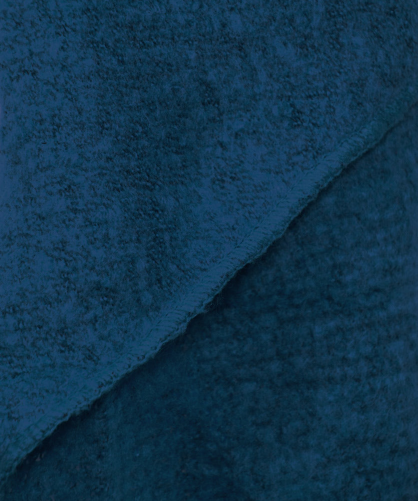 kuscheliger-winter-schal-eliana-250-x-63-cm-marineblau image 3