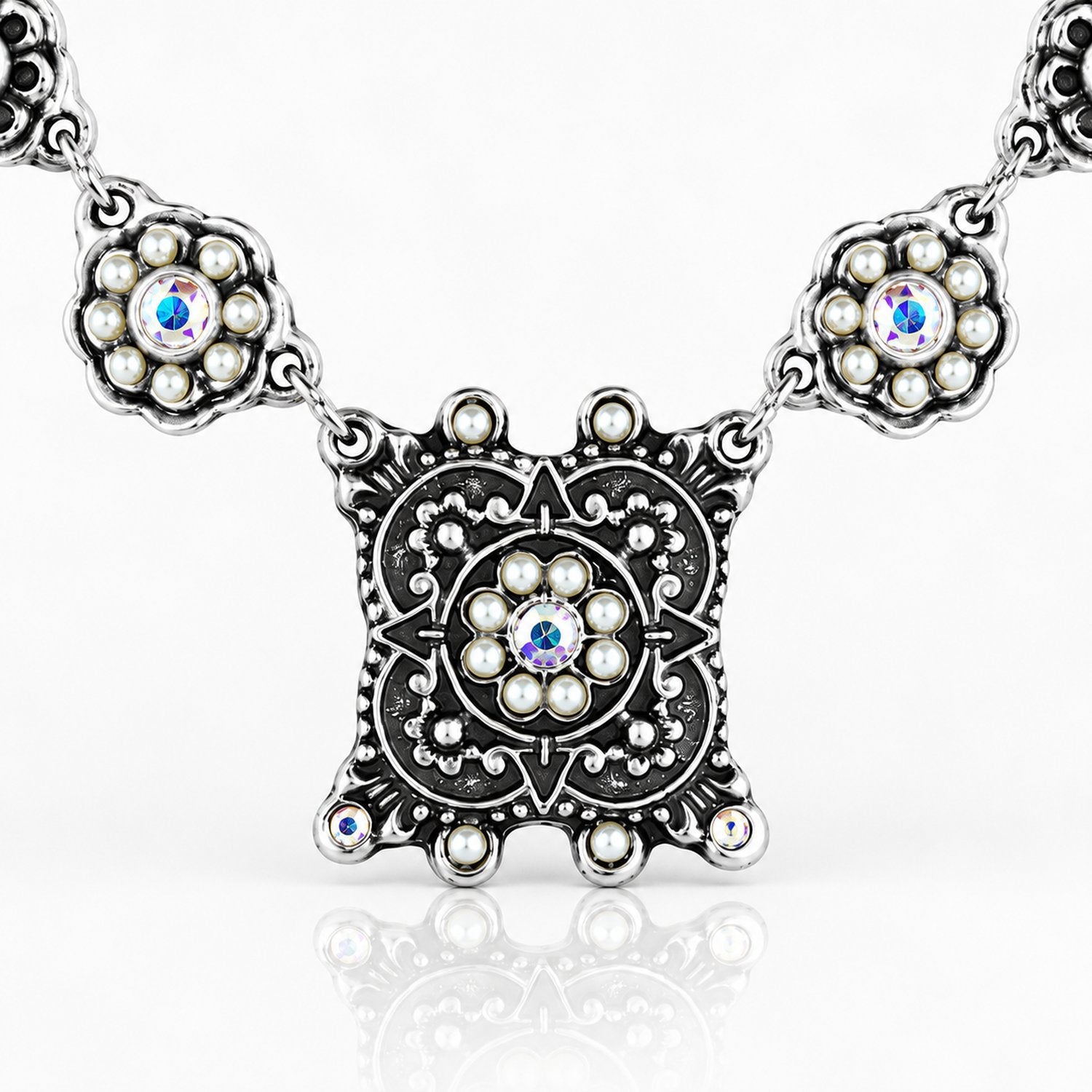 luisia-halskette-katharina-mit-kristallen-von-swarovski image 6