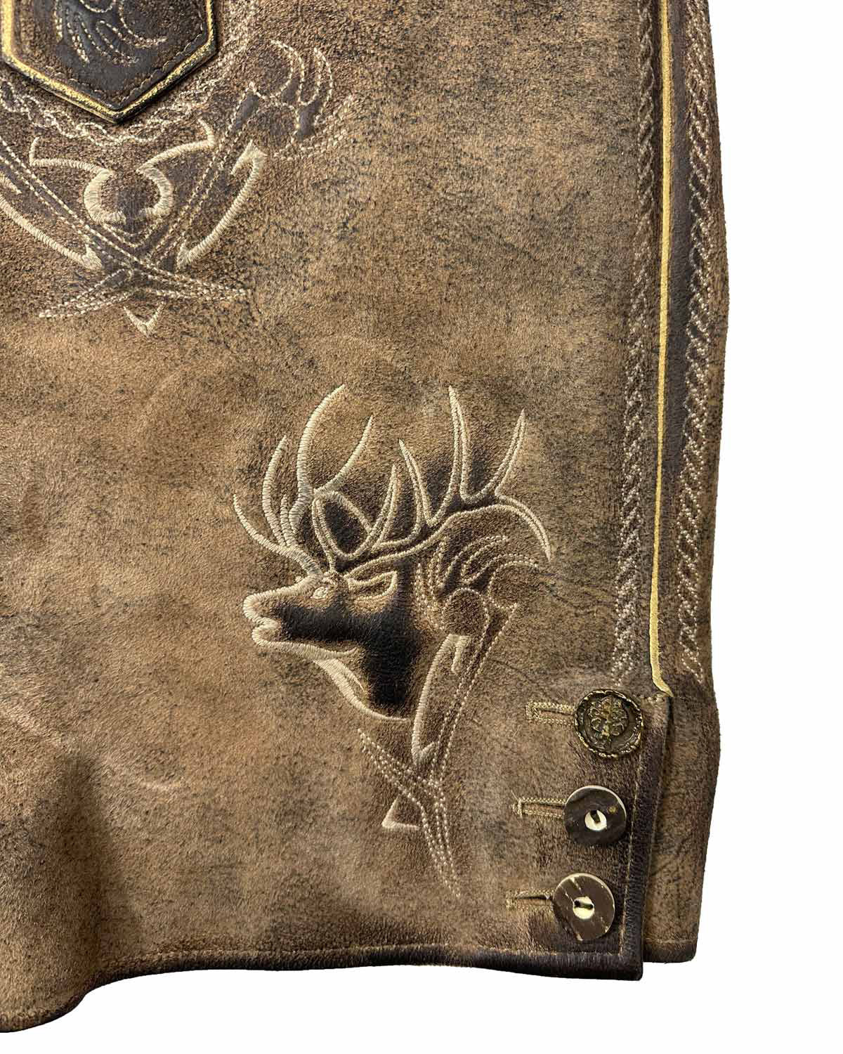 trachtenland-maddox-kurze-lederhose-urgsee-mit-hirschstickerei-antik-bernstein image 4