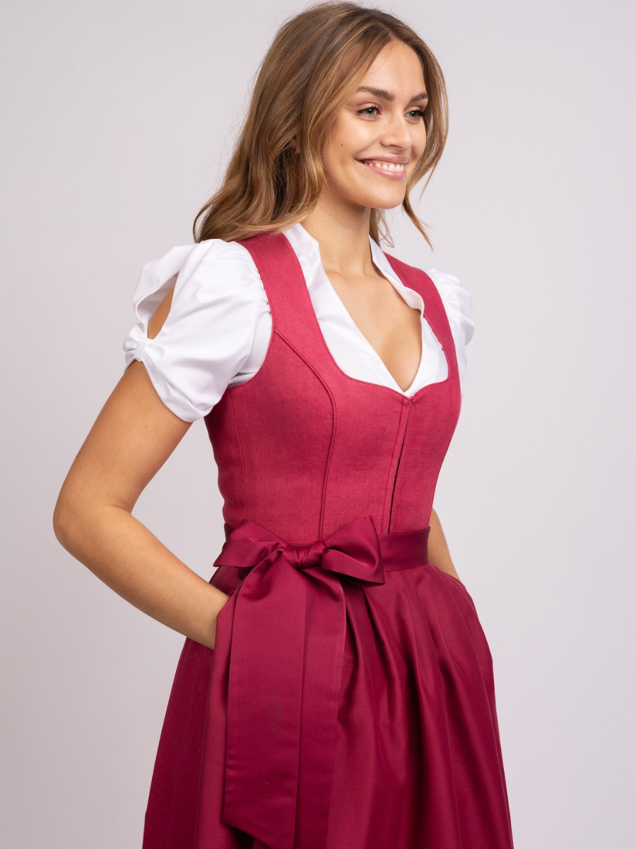 heimatgl-ck-dirndl-liselotte-leinendirndl-himbeere-mit-herzausschnitt image 7