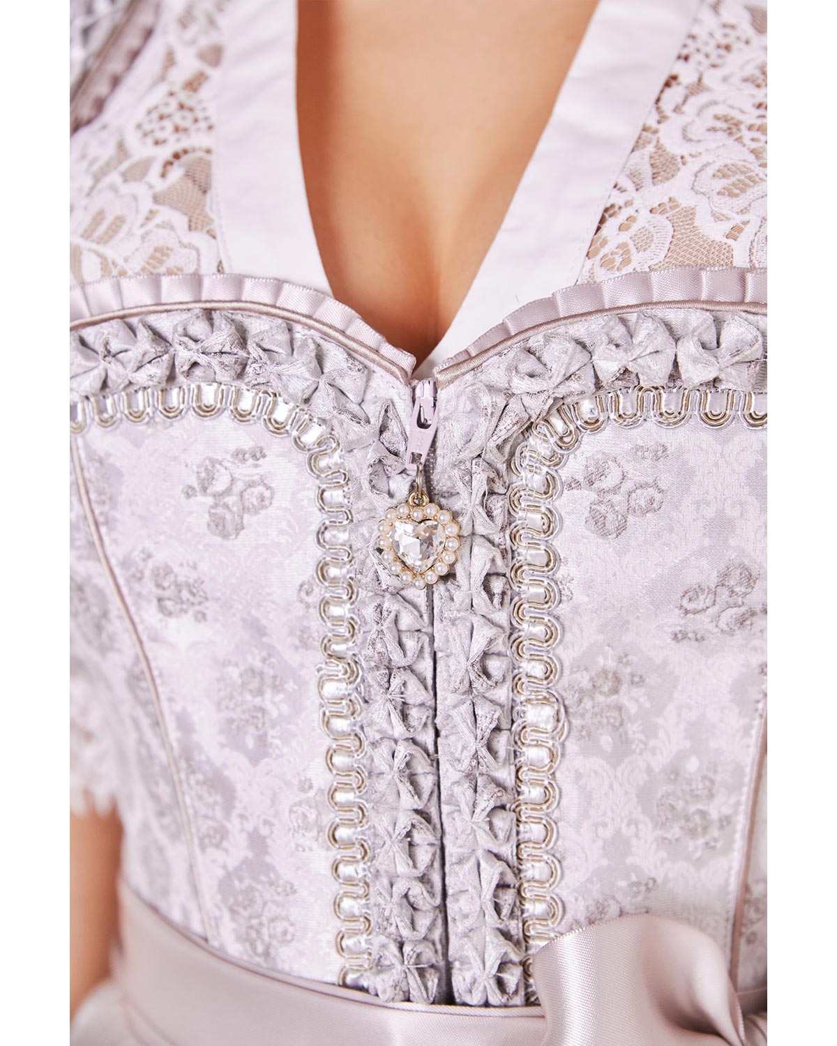 trachtenland-kr-ger-madl-dirndl-aleya-414466-nude-flieder-50-cm image 4