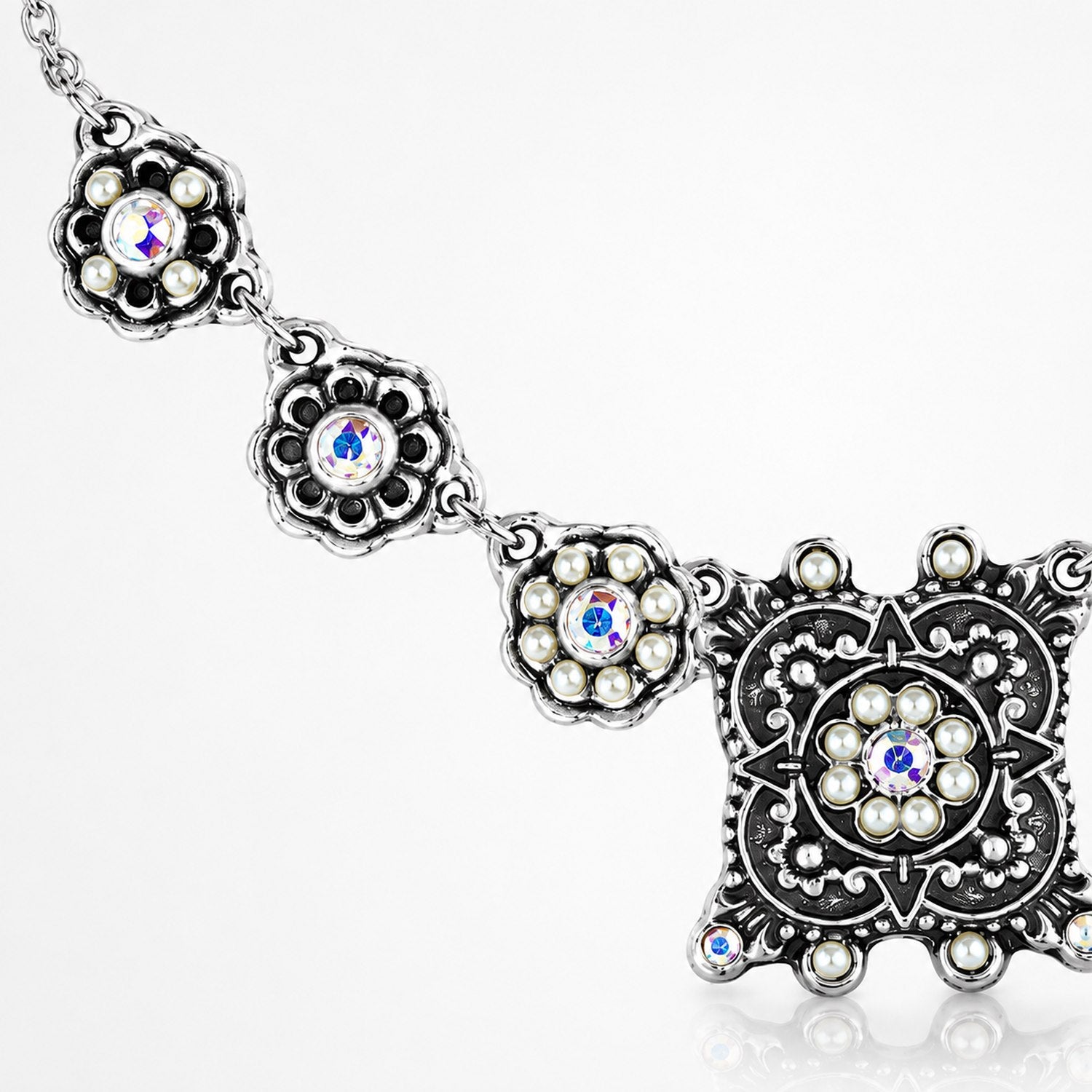 luisia-halskette-katharina-mit-kristallen-von-swarovski image 5