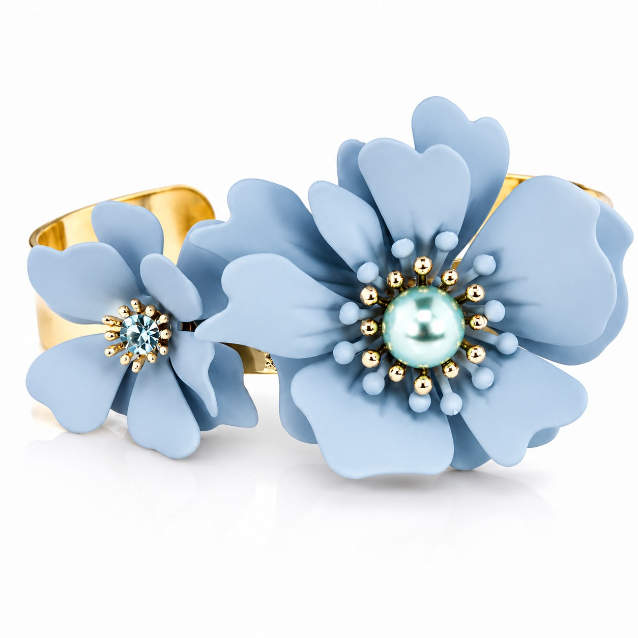 luisia-armreif-nelia-blumen-hellblau-16-karat-vergoldet image 2
