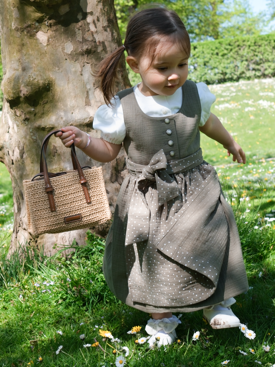 heimatgl-ck-kinderdirndl-mia-mini-oliv-musselin image 6