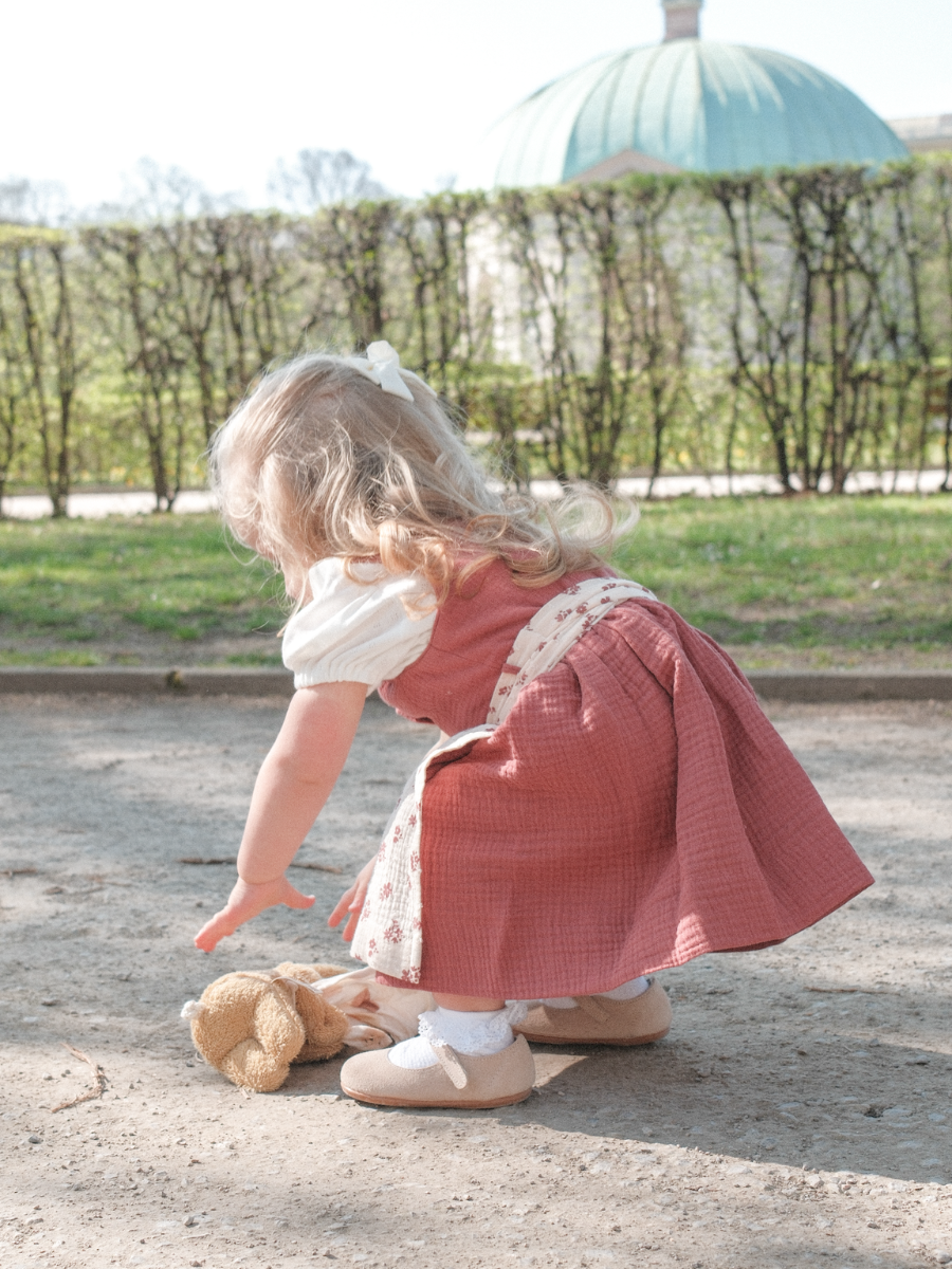 heimatgl-ck-kinderdirndl-mia-rosenholz-musselin-mini-dirndl image 4