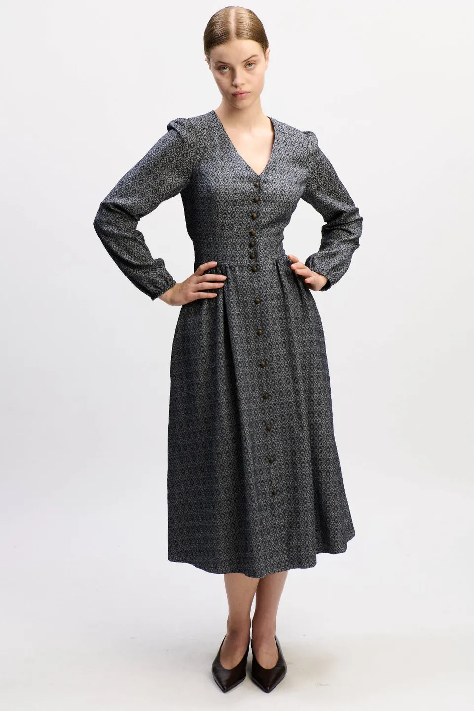 felicitas-karlinda-damen-kleid-jacquard image 1